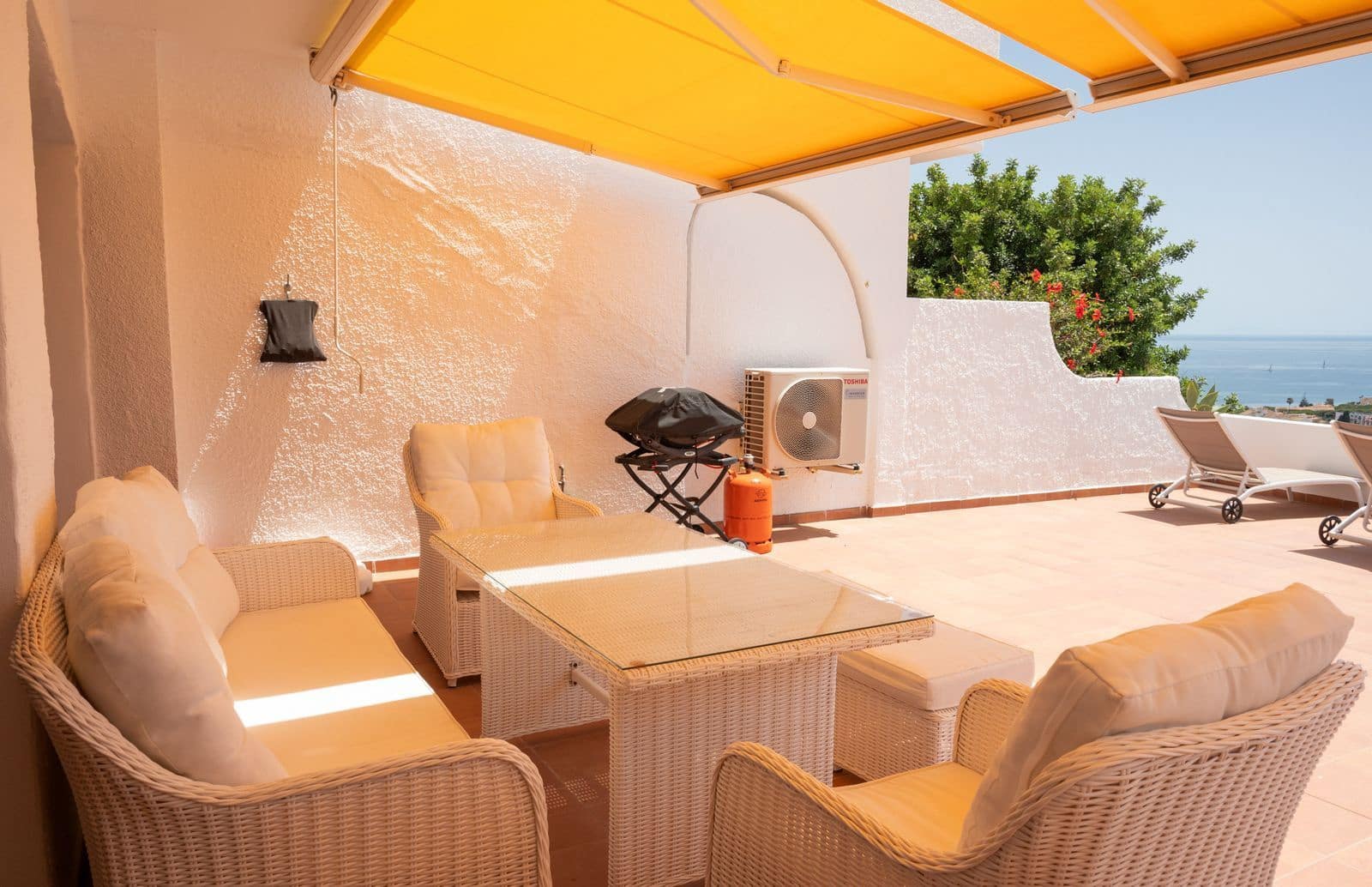 2 soverom Leilighet til salgs i Riviera del Sol med svømmebasseng garasje - € 475 000 (Ref: 8484095)