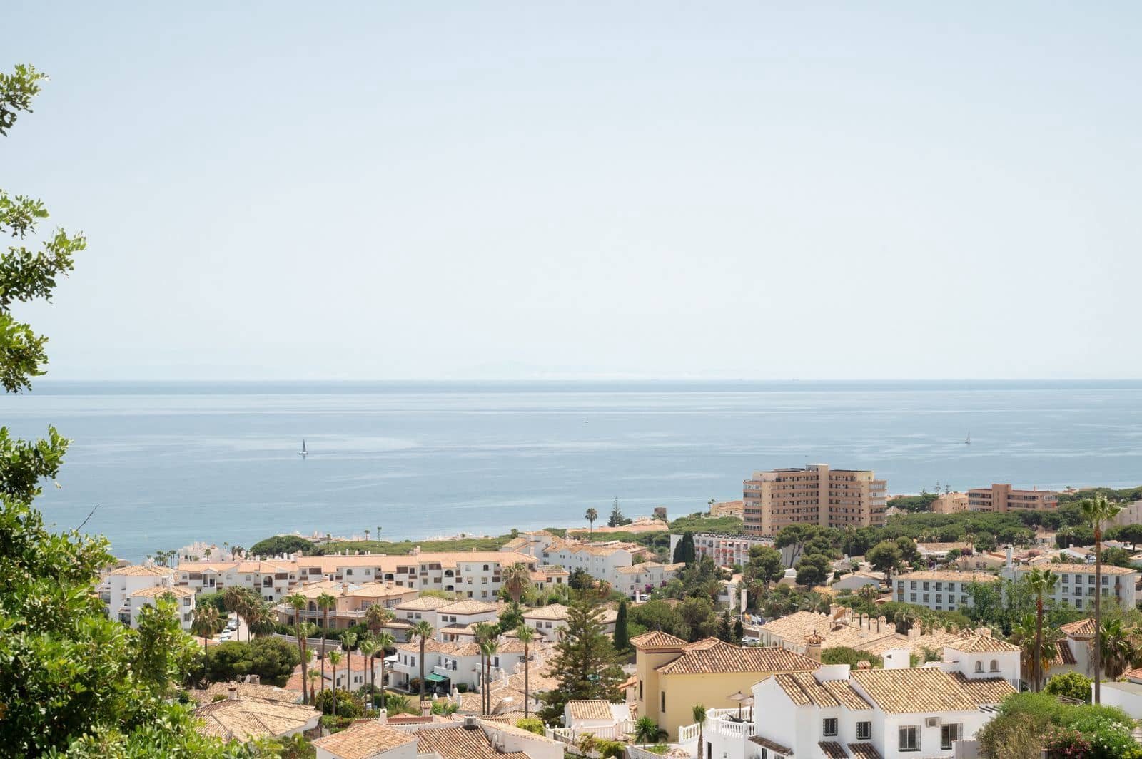 2 soverom Leilighet til salgs i Riviera del Sol med svømmebasseng garasje - € 475 000 (Ref: 8484095)