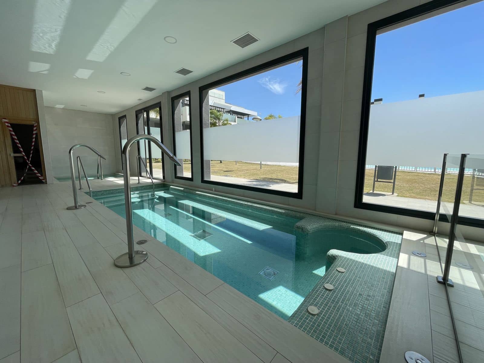 3 soveværelse Lejlighed til salg i La Cala de Mijas med swimmingpool garage - € 560.000 (Ref: 8488321)