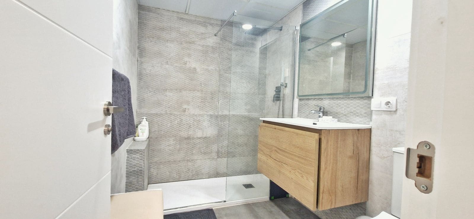 2 soveværelse Lejlighed til salg i Calahonda med swimmingpool garage - € 265.000 (Ref: 8491394)