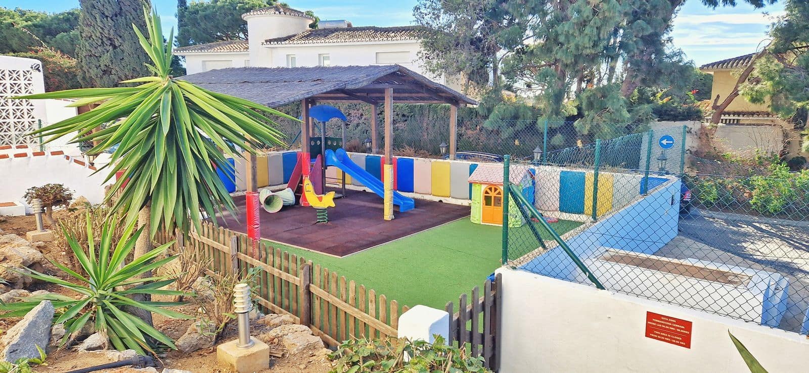 2 soveværelse Lejlighed til salg i Calahonda med swimmingpool garage - € 265.000 (Ref: 8491394)