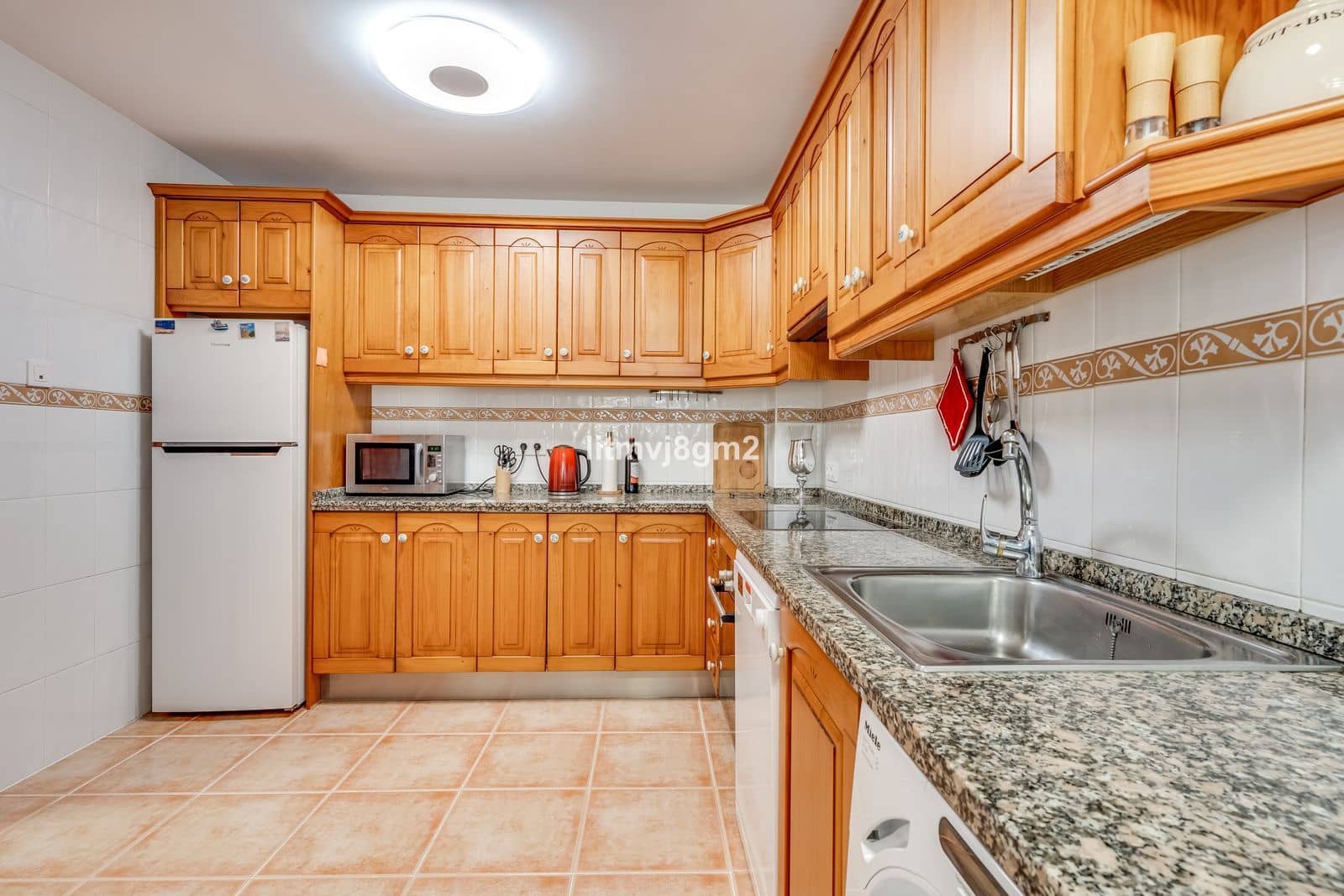 3 sypialnia Dom na sprzedaż w Calahonda z basenem garażem - 445 000 € (Ref: 8499456)