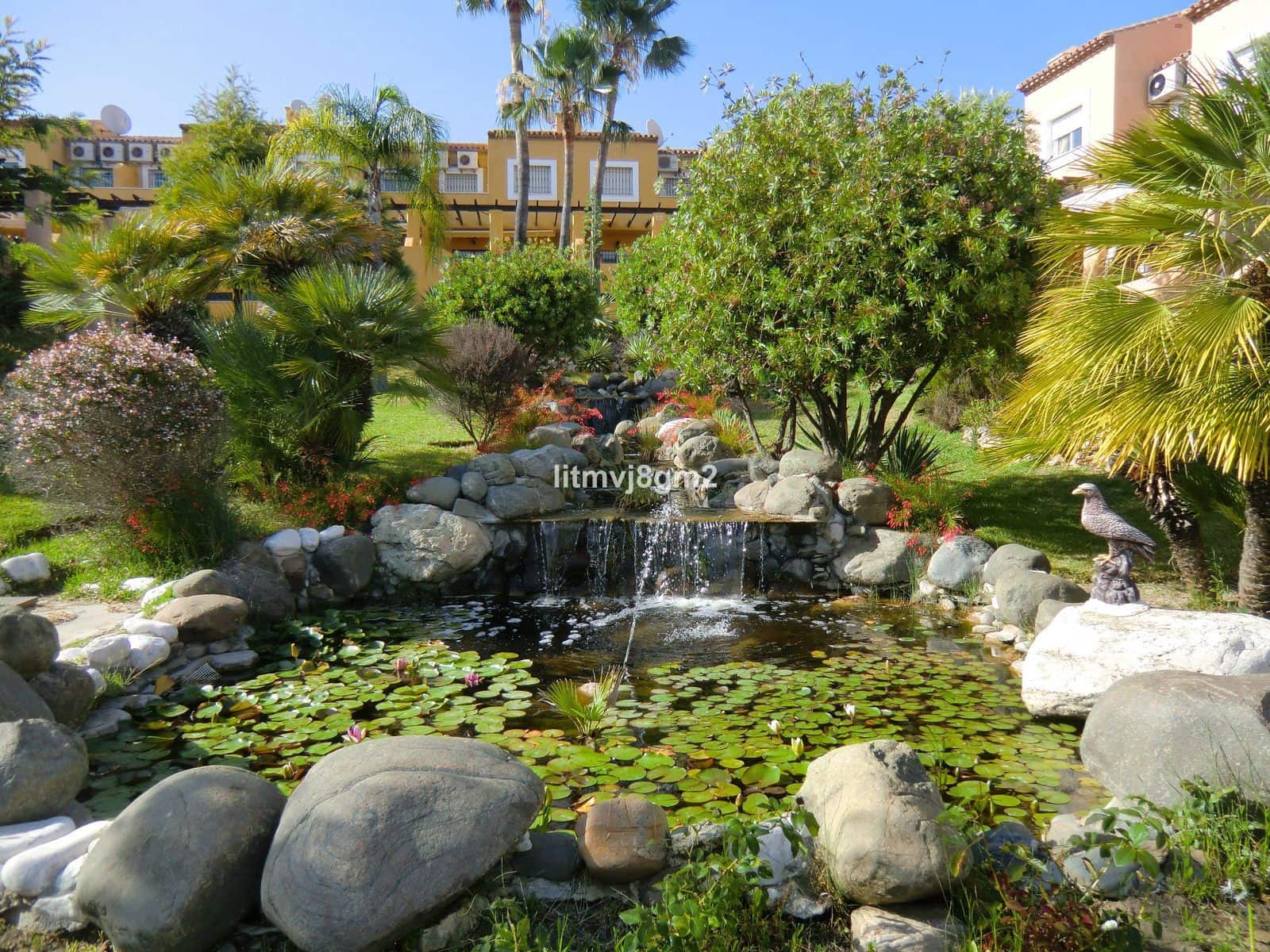 3 sypialnia Dom na sprzedaż w Calahonda z basenem garażem - 445 000 € (Ref: 8499456)