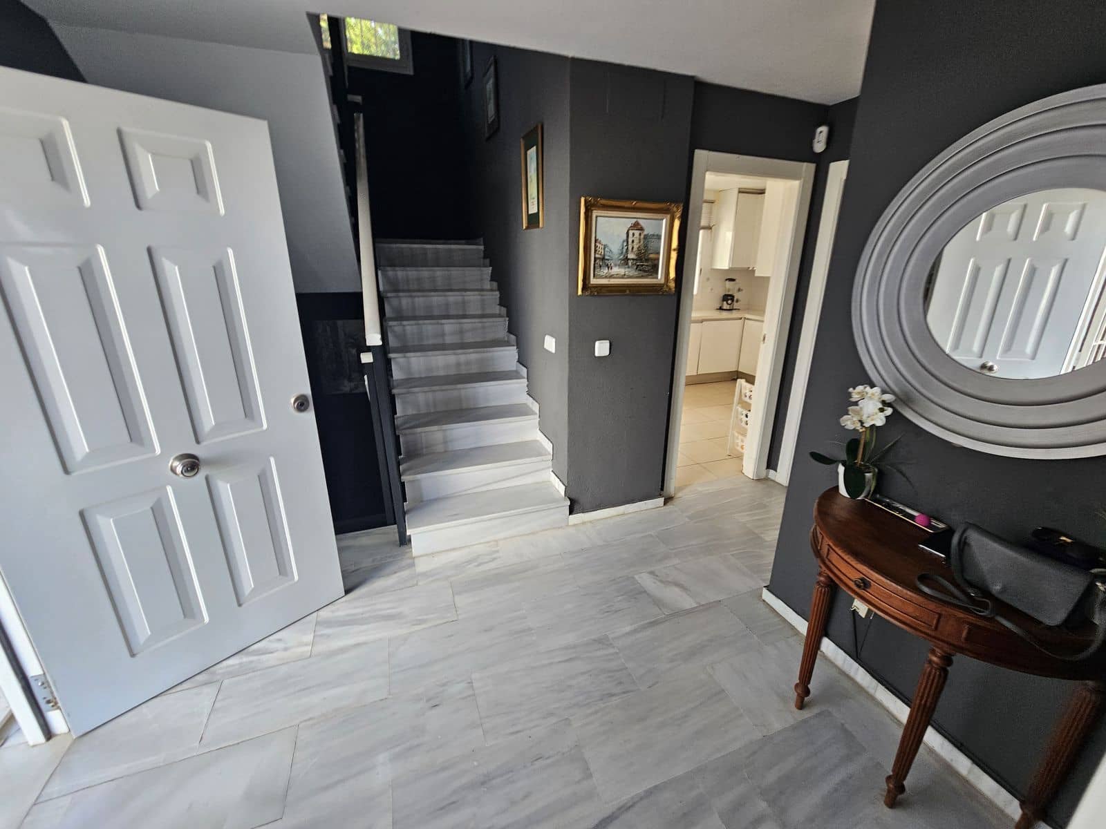 4 soveværelse Semi-Rækkehus til salg i Marbella med swimmingpool garage - € 596.000 (Ref: 8499466)