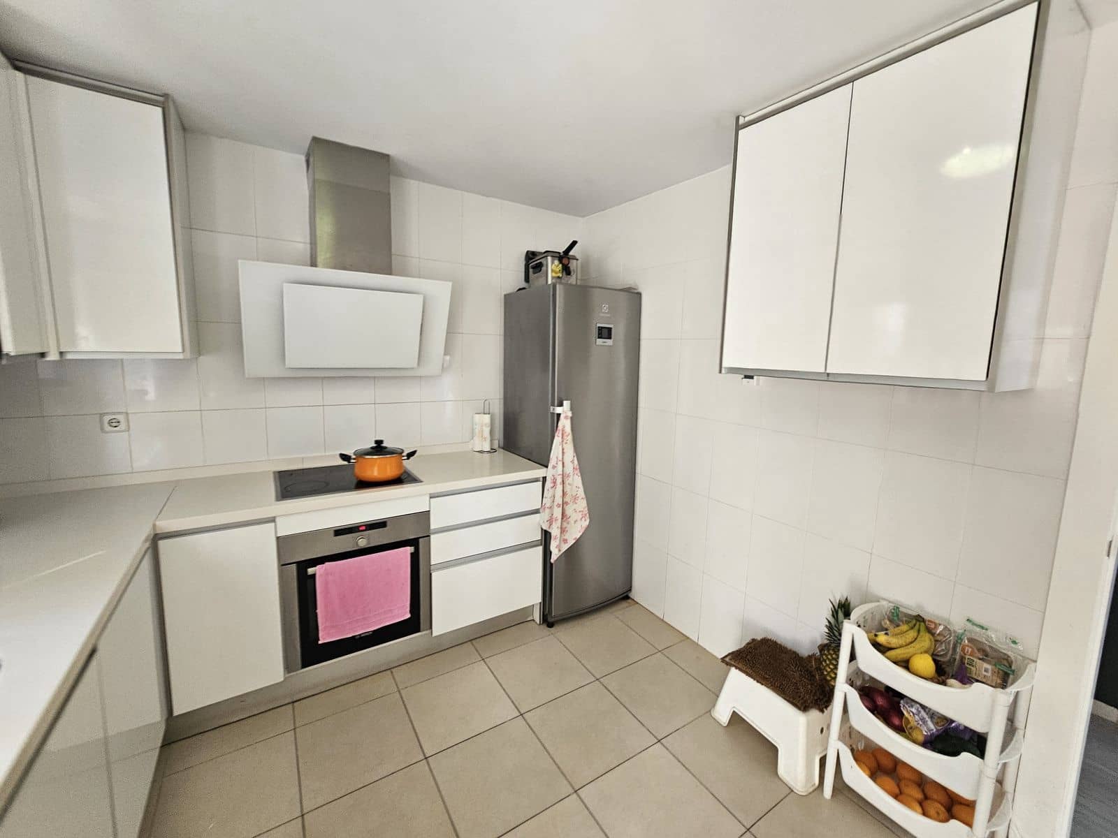 4 soveværelse Semi-Rækkehus til salg i Marbella med swimmingpool garage - € 596.000 (Ref: 8499466)