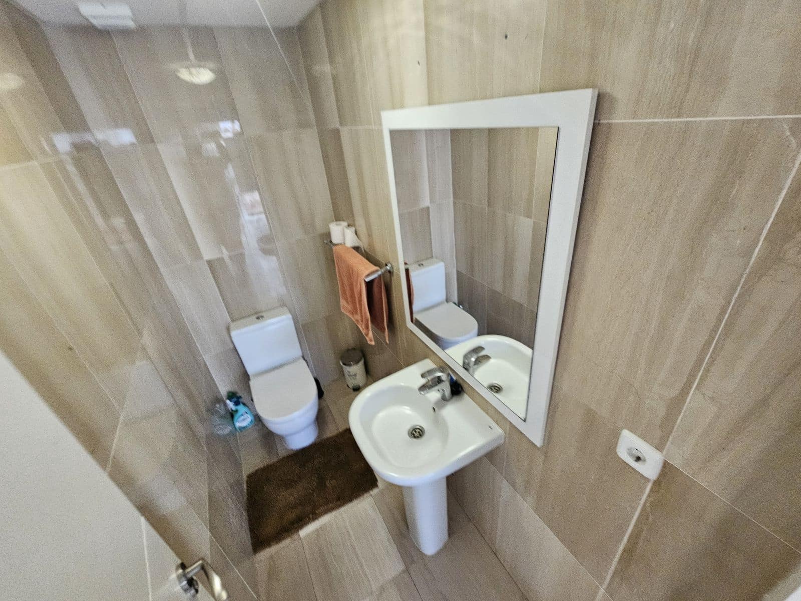 4 soveværelse Semi-Rækkehus til salg i Marbella med swimmingpool garage - € 596.000 (Ref: 8499466)