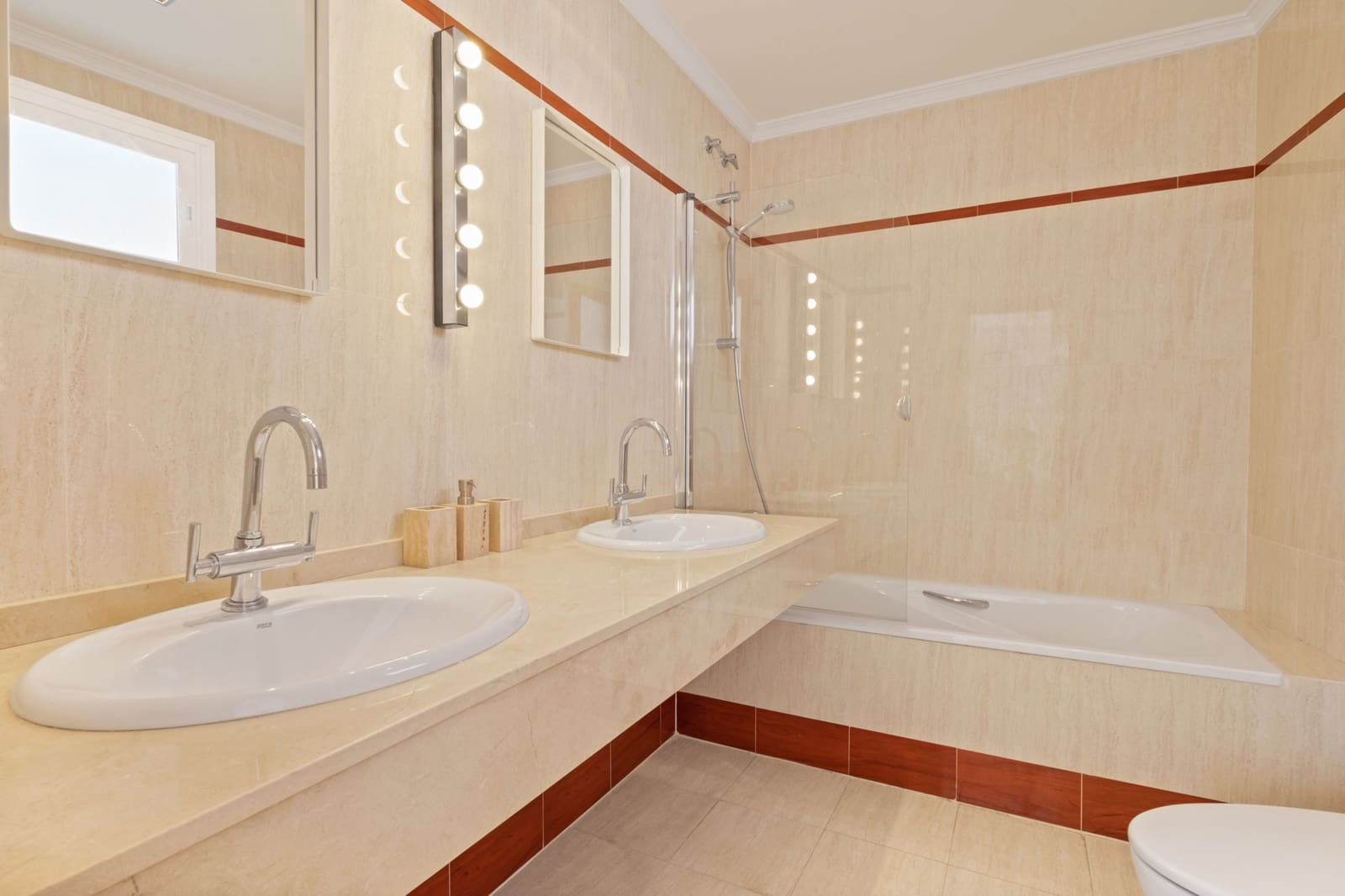 4 slaapkamer Villa te koop in Mijas met zwembad garage - € 868.000 (Ref: 8518583)