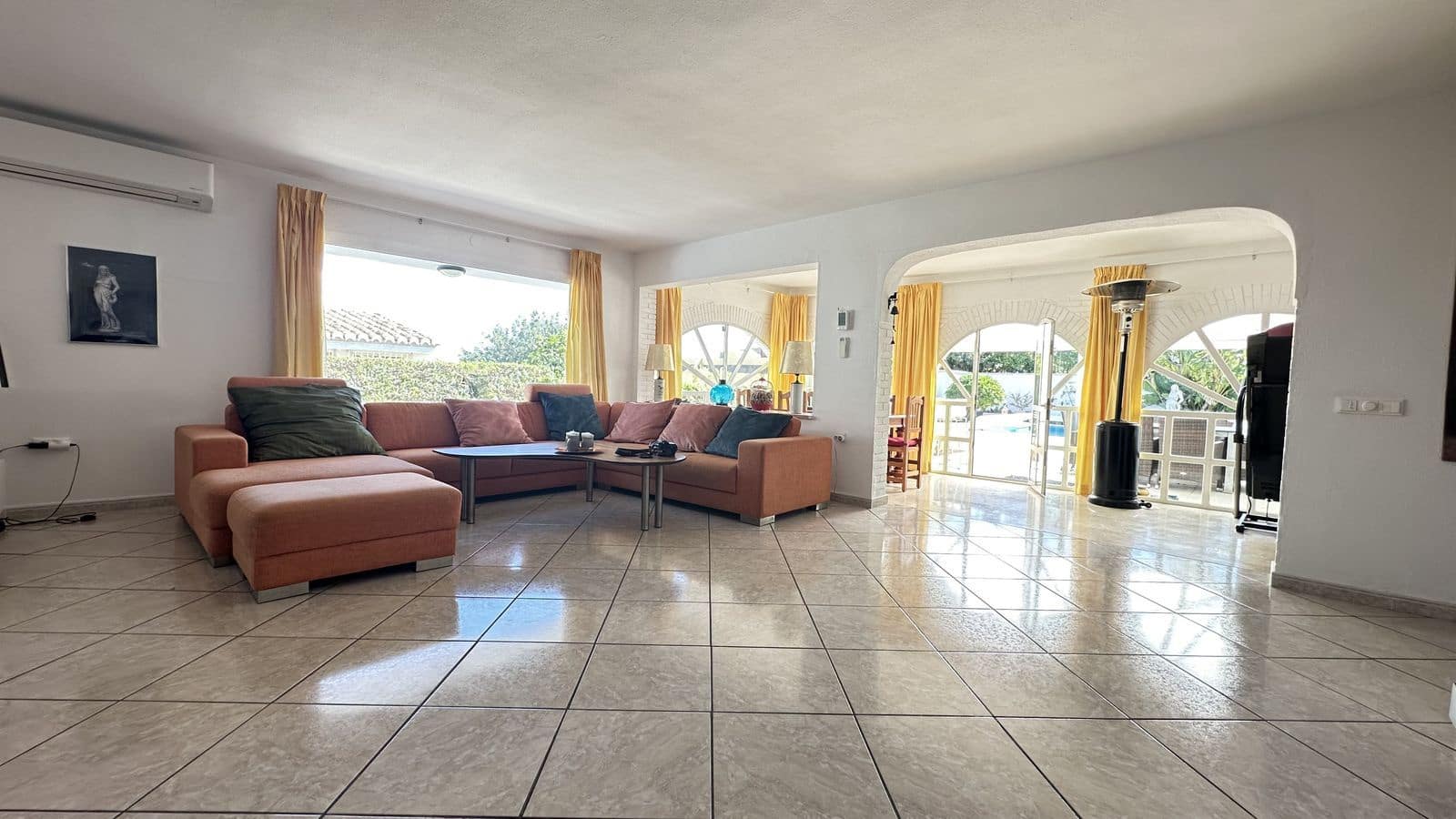 4 soverom Villa til salgs i Torreblanca del Sur med svømmebasseng - € 825 000 (Ref: 8518626)