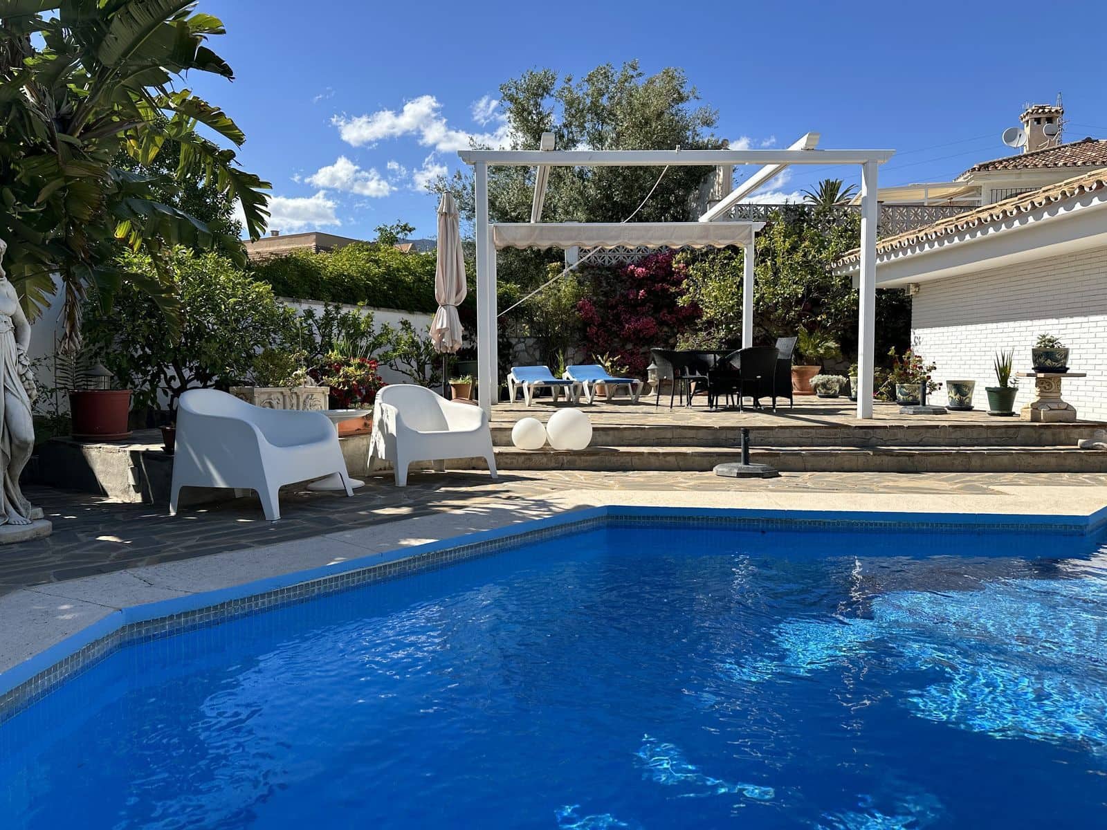 4 soverom Villa til salgs i Torreblanca del Sur med svømmebasseng - € 825 000 (Ref: 8518626)