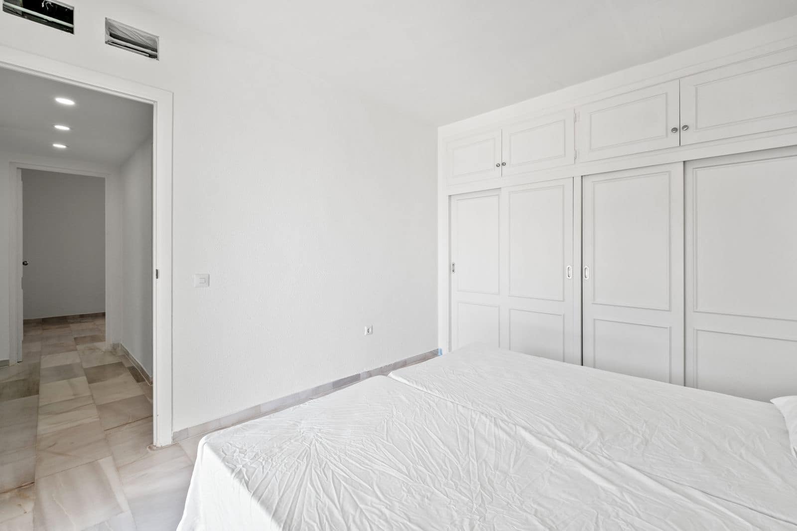 2 soveværelse Lejlighed til salg i Calahonda med swimmingpool garage - € 313.900 (Ref: 8524796)