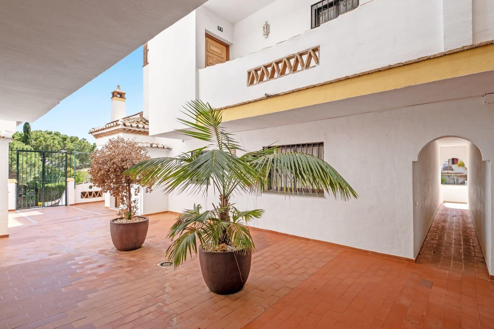 2 soveværelse Lejlighed til salg i Calahonda med swimmingpool garage - € 313.900 (Ref: 8524796)