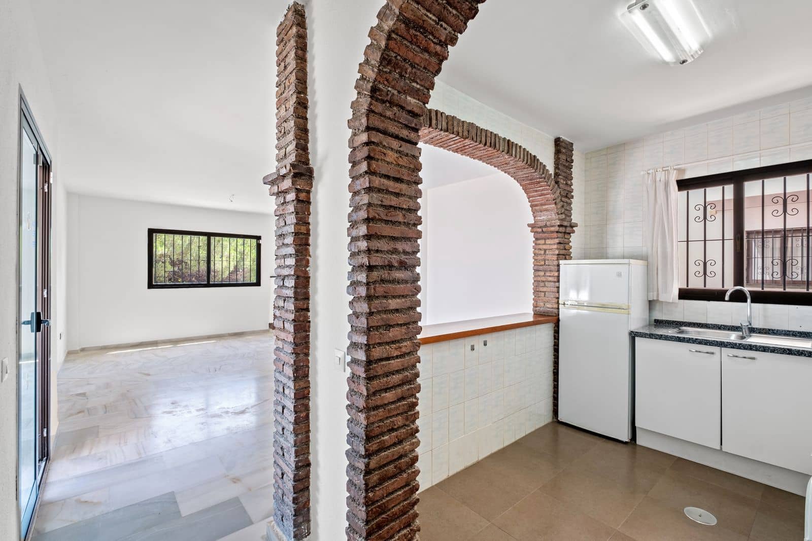 2 soveværelse Lejlighed til salg i Calahonda med swimmingpool garage - € 313.900 (Ref: 8524796)