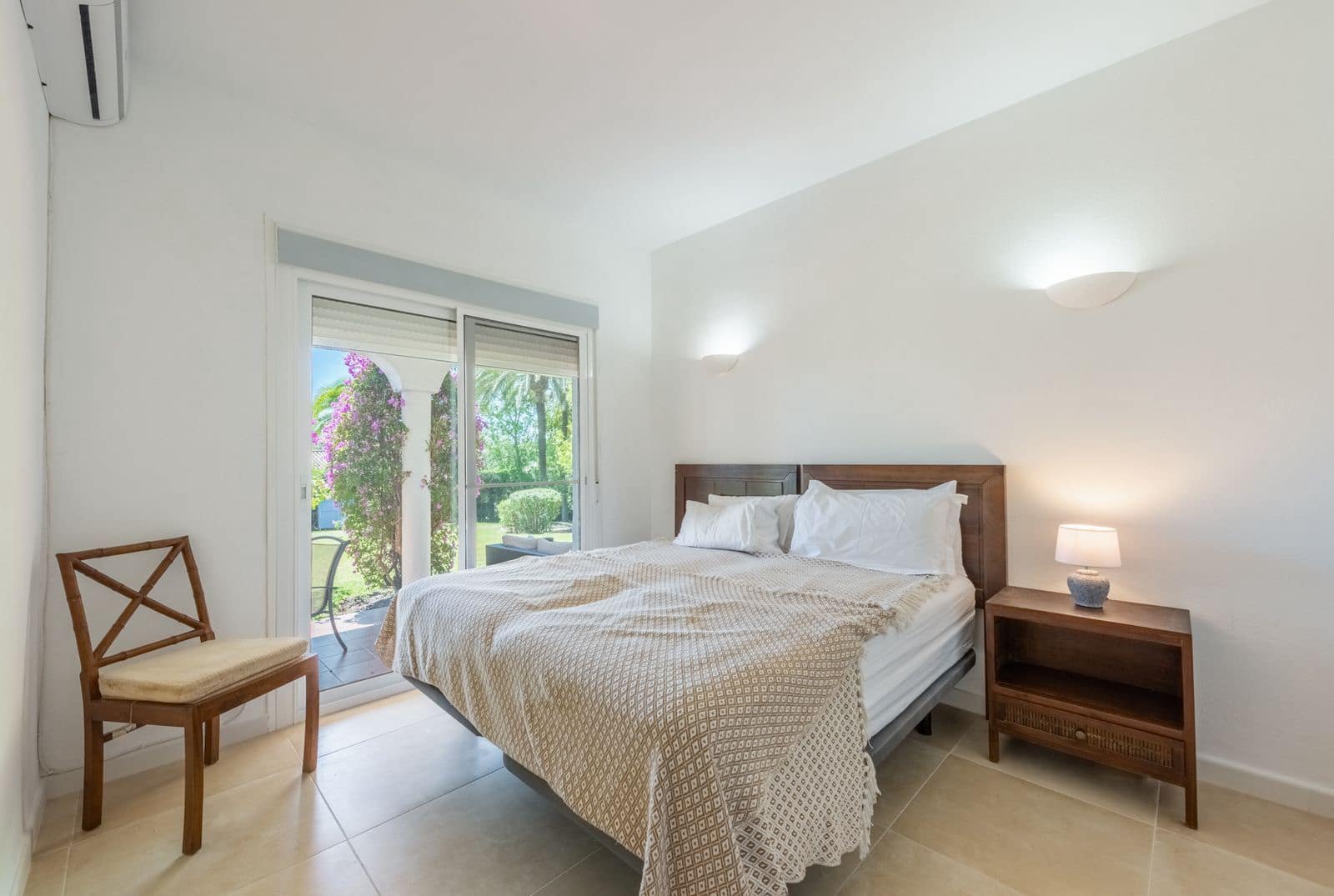 6 soveværelse Villa til salg i New Golden Mile med swimmingpool garage - € 1.300.000 (Ref: 8531162)