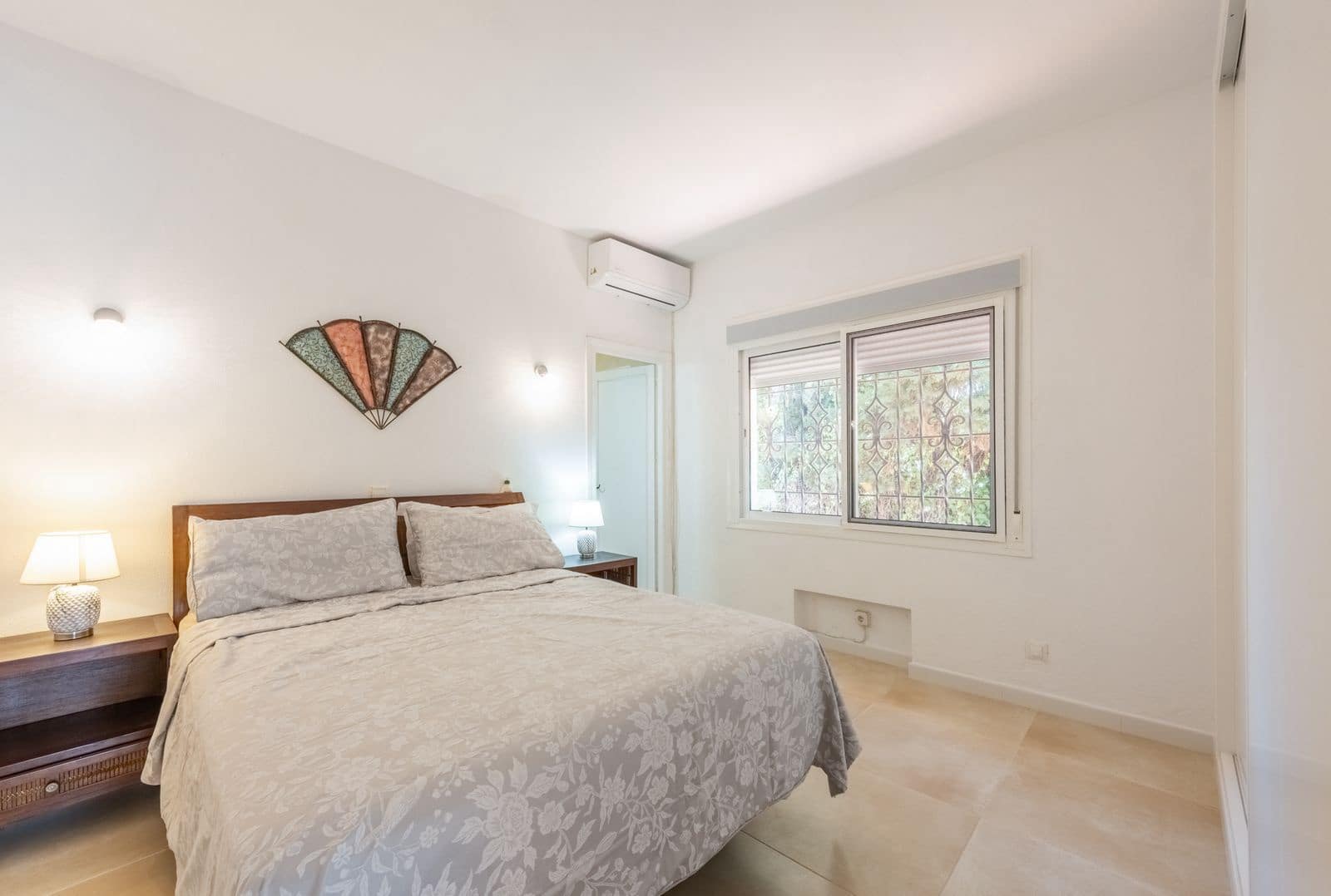 6 soveværelse Villa til salg i New Golden Mile med swimmingpool garage - € 1.300.000 (Ref: 8531162)