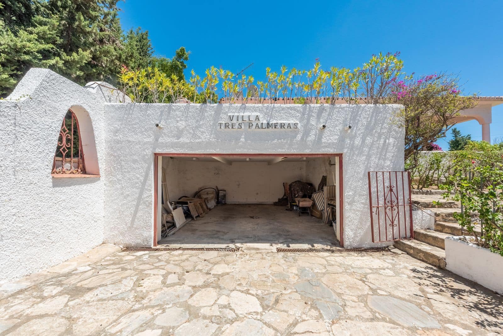 6 soveværelse Villa til salg i New Golden Mile med swimmingpool garage - € 1.300.000 (Ref: 8531162)