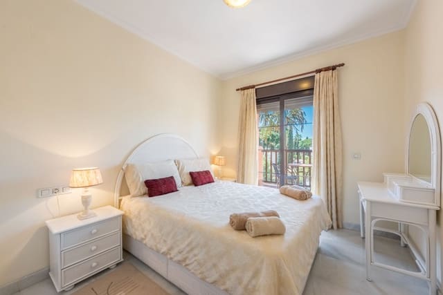 3 sovrum Takvåning till salu i New Golden Mile, Estepona med pool garage - 695 000 € (Ref: 8537835)