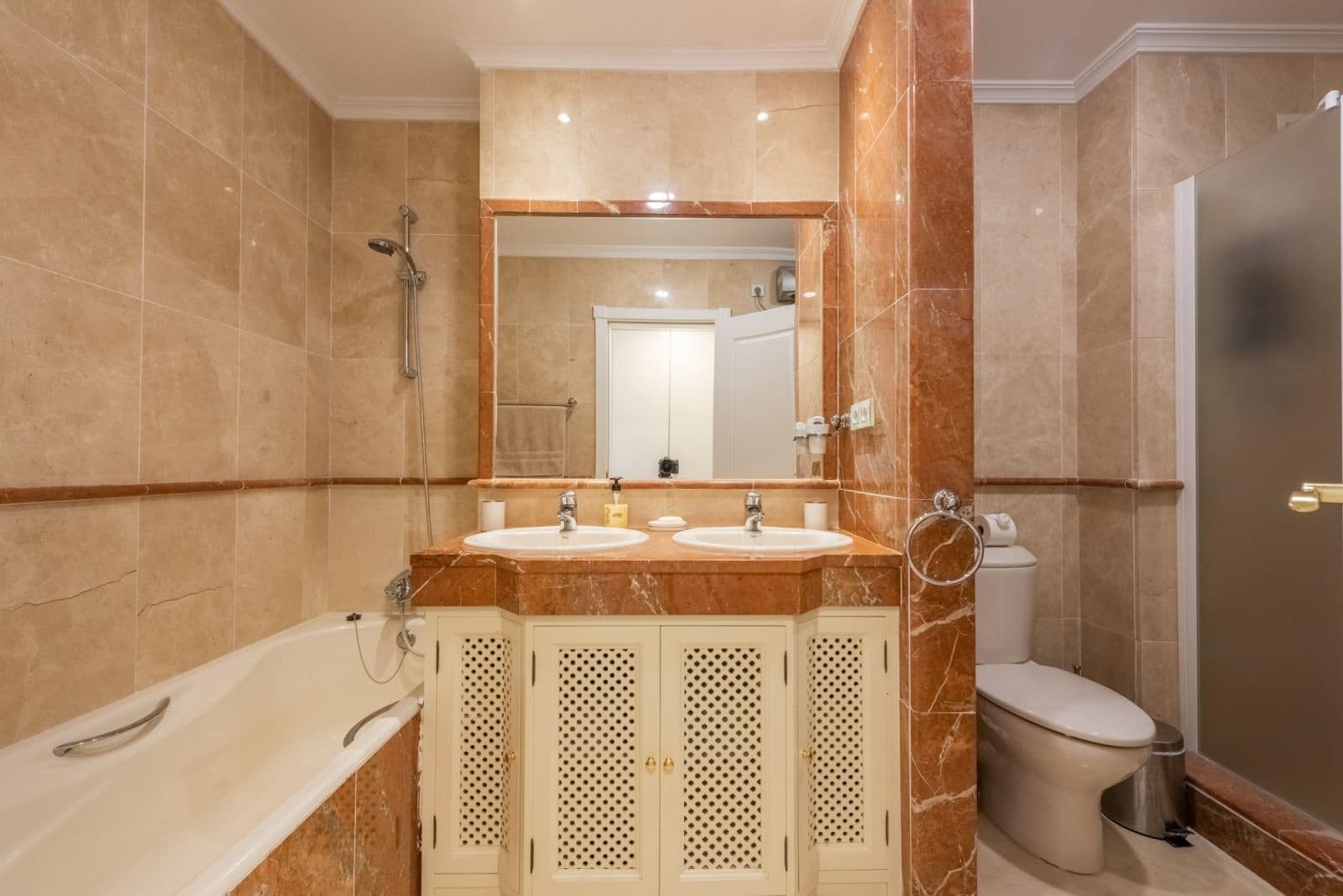 3 soveværelse Penthouse til salg i New Golden Mile med swimmingpool garage - € 695.000 (Ref: 8537835)