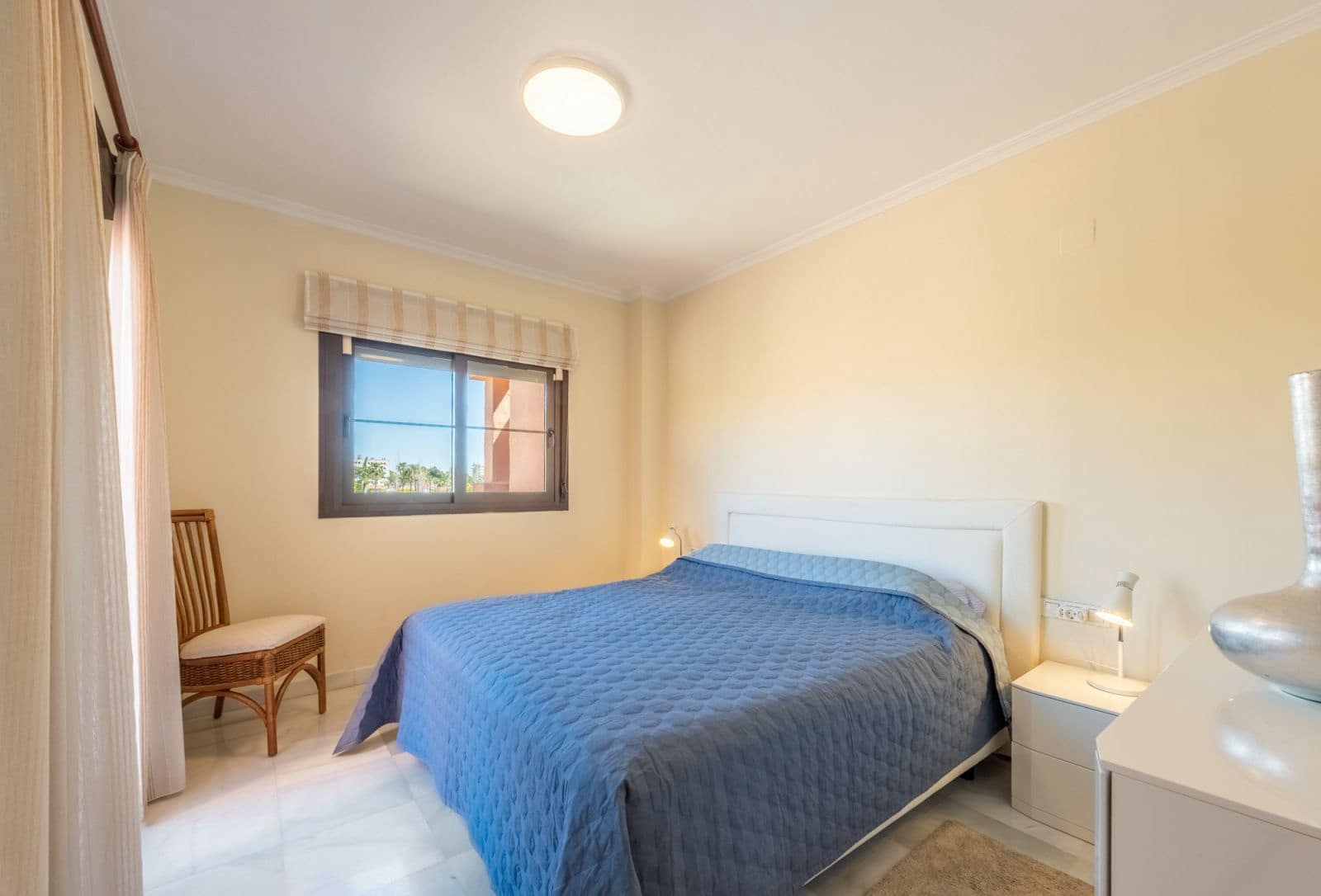 3 soveværelse Penthouse til salg i New Golden Mile med swimmingpool garage - € 695.000 (Ref: 8537835)