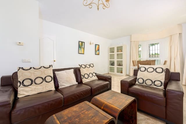 2 chambre Penthouse à vendre à Nueva Andalucia, Marbella avec piscine garage - 449 950 € (Ref: 8543338)