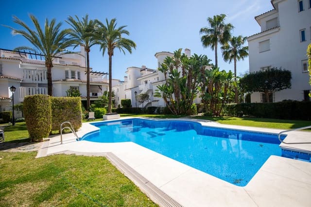 2 chambre Penthouse à vendre à Nueva Andalucia, Marbella avec piscine garage - 449 950 € (Ref: 8543338)