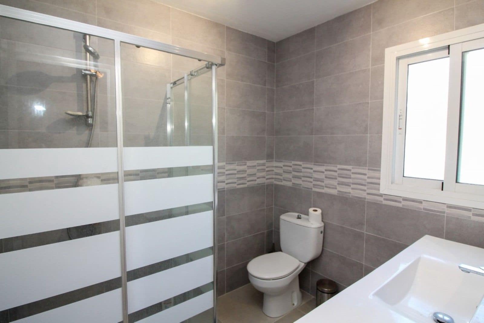 4 soveværelse Villa til salg i El Chaparral med swimmingpool garage - € 750.000 (Ref: 8545697)