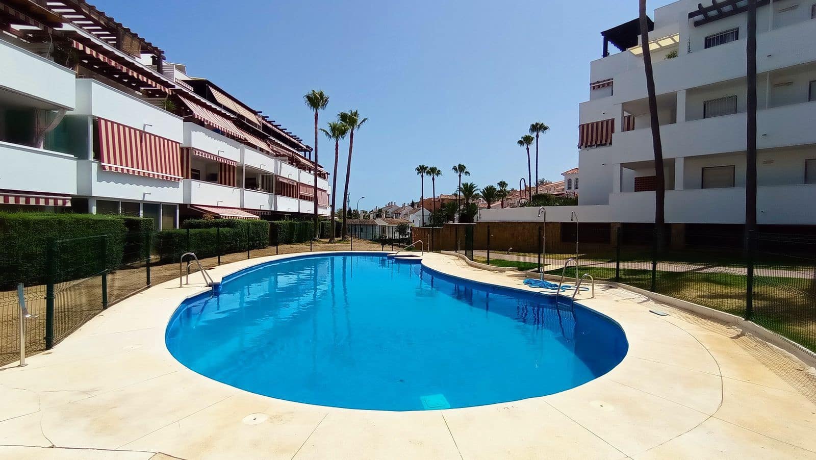 2 sovrum Lägenhet till salu i Riviera del Sol med pool garage - 269 000 € (Ref: 8548232)