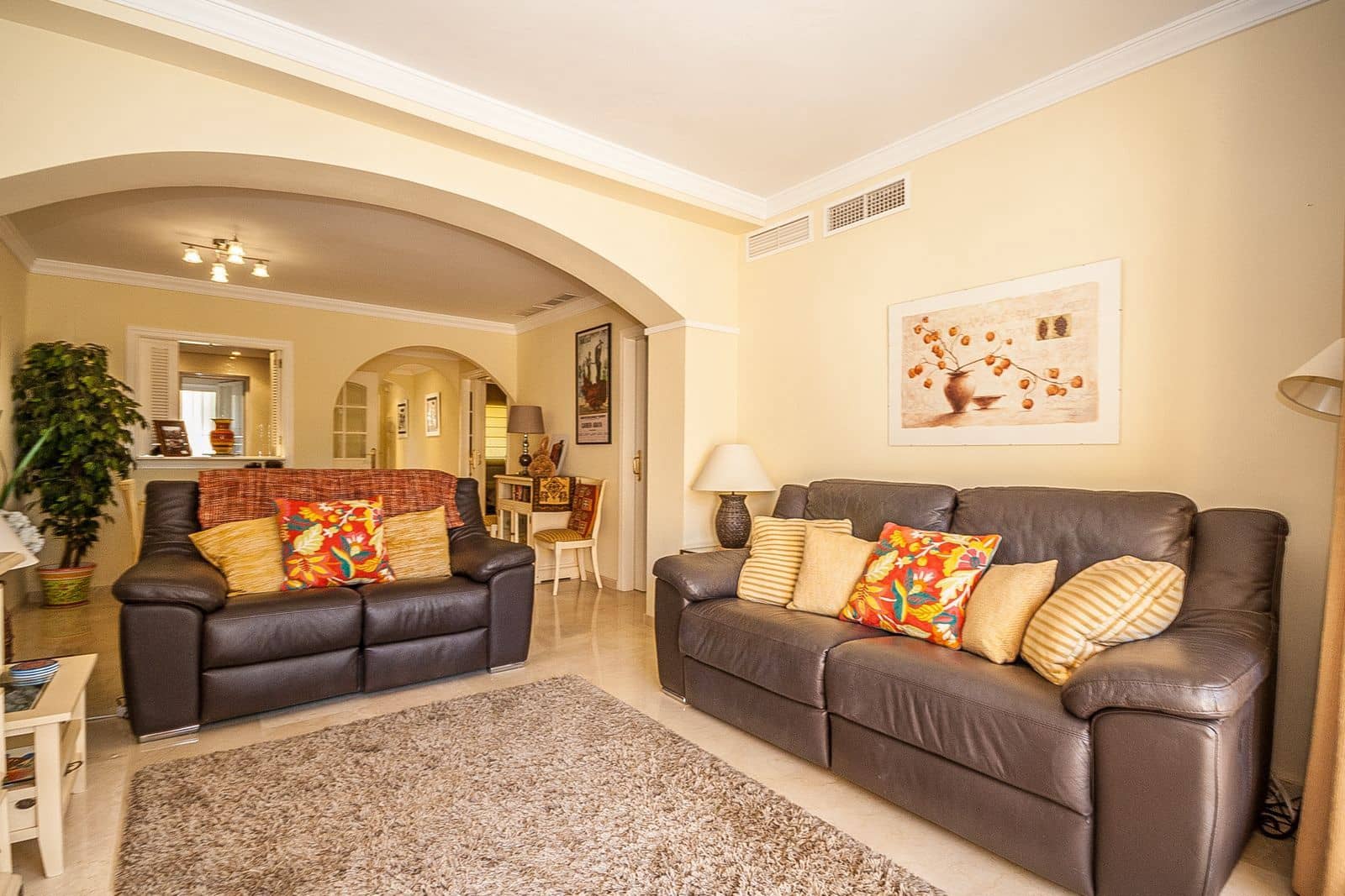 2 soveværelse Lejlighed til salg i Elviria med swimmingpool garage - € 400.000 (Ref: 8548377)