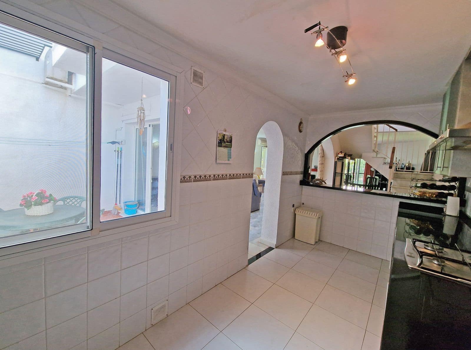 3 soverom Strandleiligheter til salgs i Calahonda med svømmebasseng garasje - € 475 000 (Ref: 8548407)