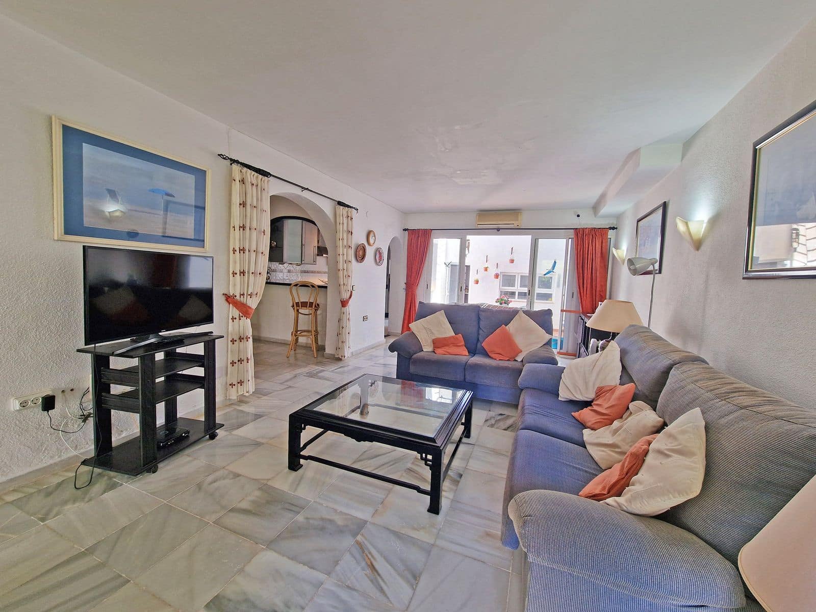 3 soverom Strandleiligheter til salgs i Calahonda med svømmebasseng garasje - € 475 000 (Ref: 8548407)