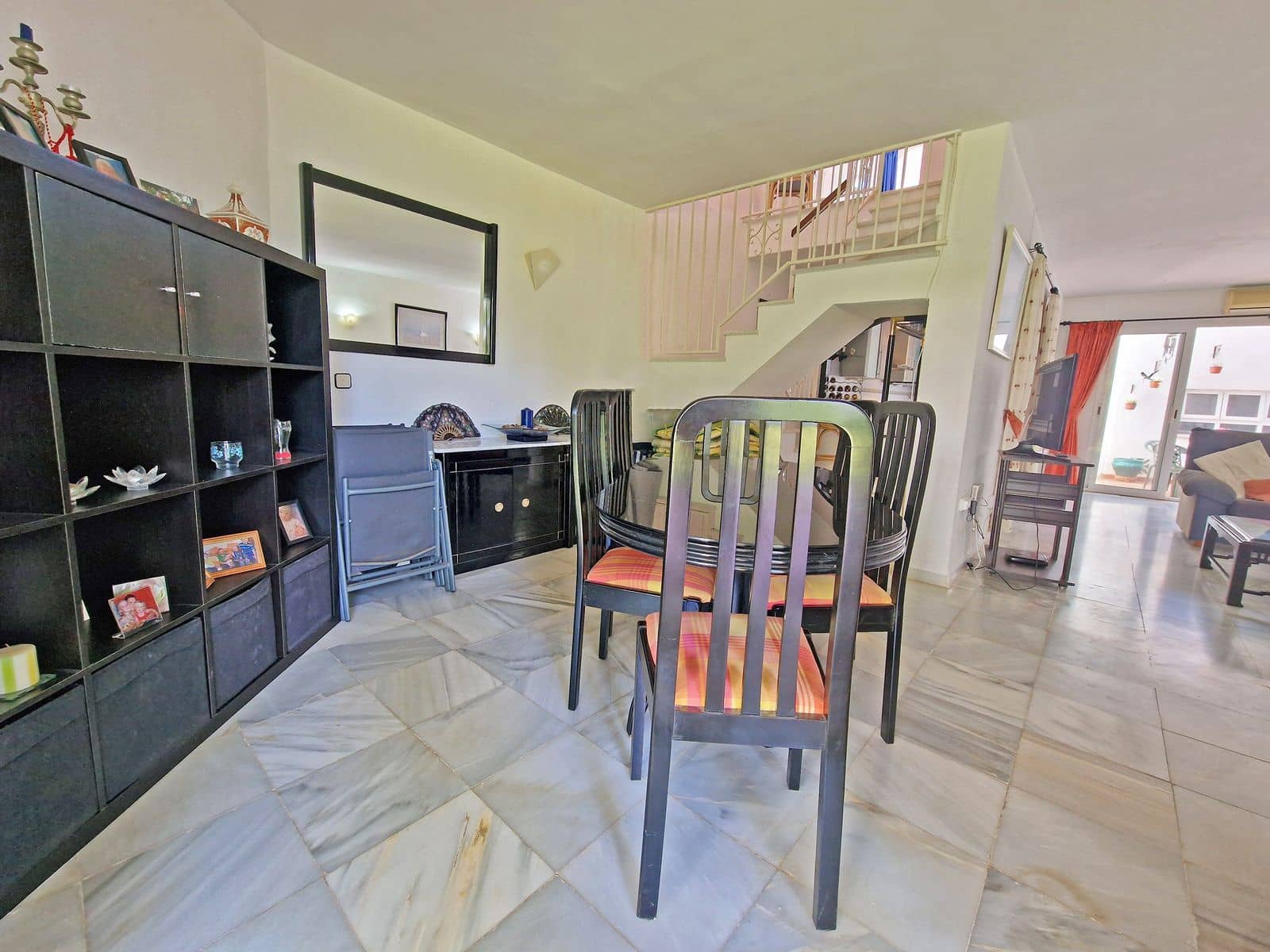 3 soverom Strandleiligheter til salgs i Calahonda med svømmebasseng garasje - € 475 000 (Ref: 8548407)