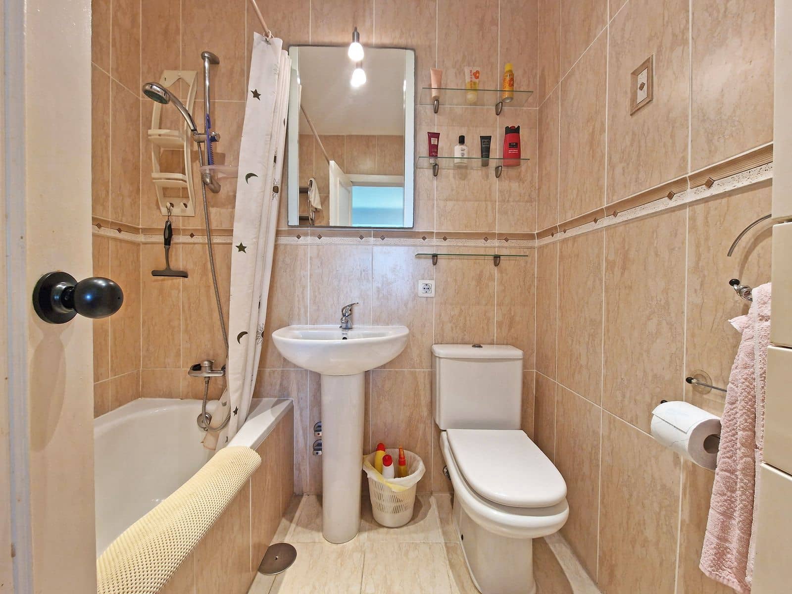 3 soverom Strandleiligheter til salgs i Calahonda med svømmebasseng garasje - € 475 000 (Ref: 8548407)