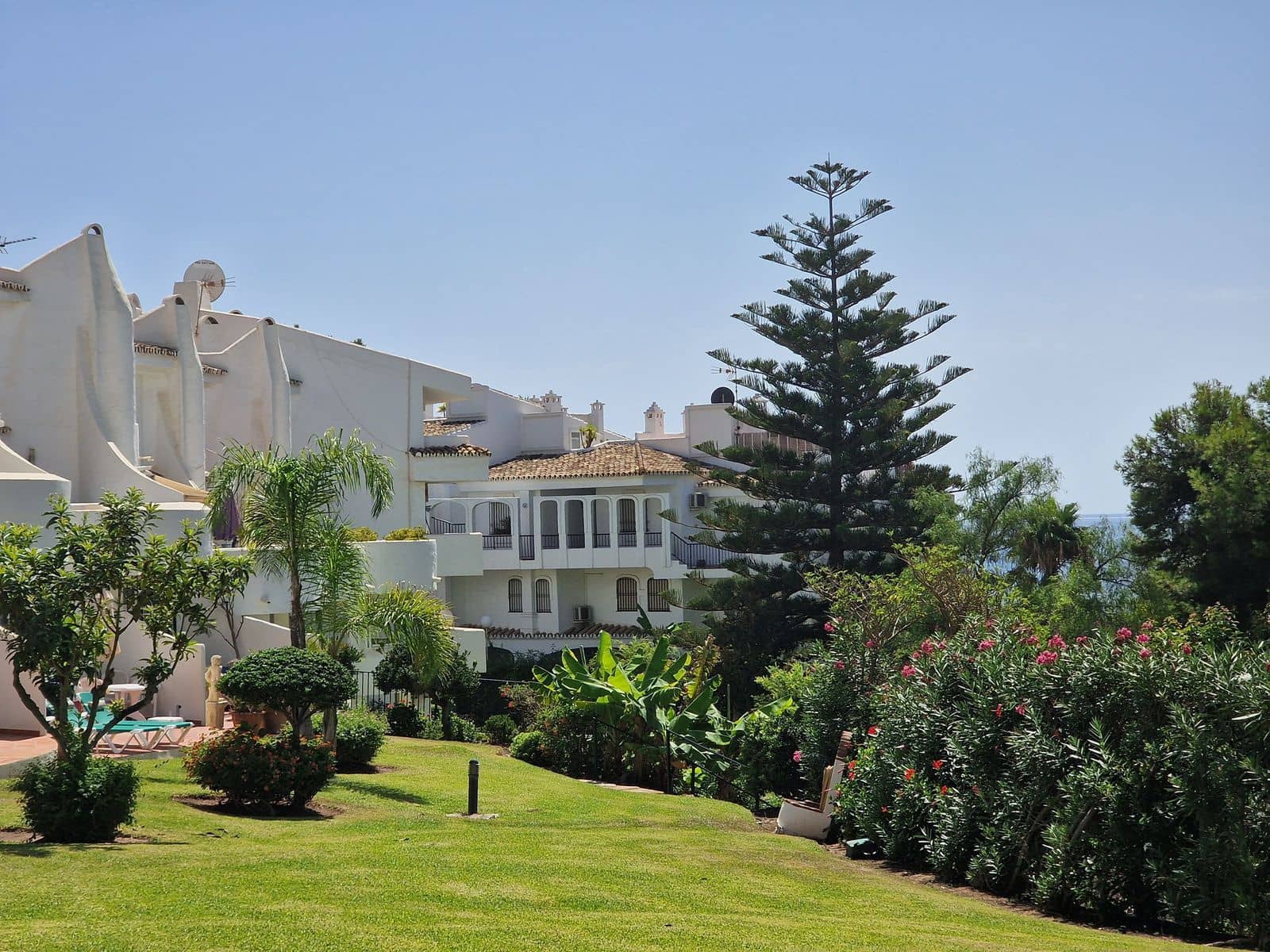 3 soverom Strandleiligheter til salgs i Calahonda med svømmebasseng garasje - € 475 000 (Ref: 8548407)