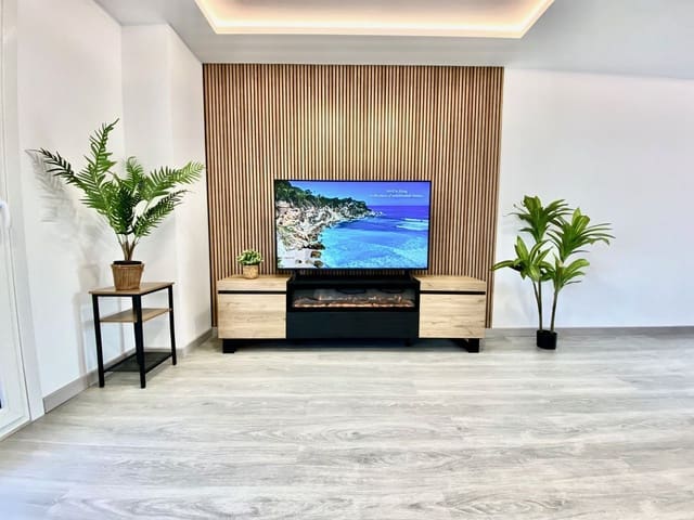 3 soverom Strandleiligheter til salgs i Calahonda, Mijas med svømmebasseng garasje - € 500 000 (Ref: 8550157)