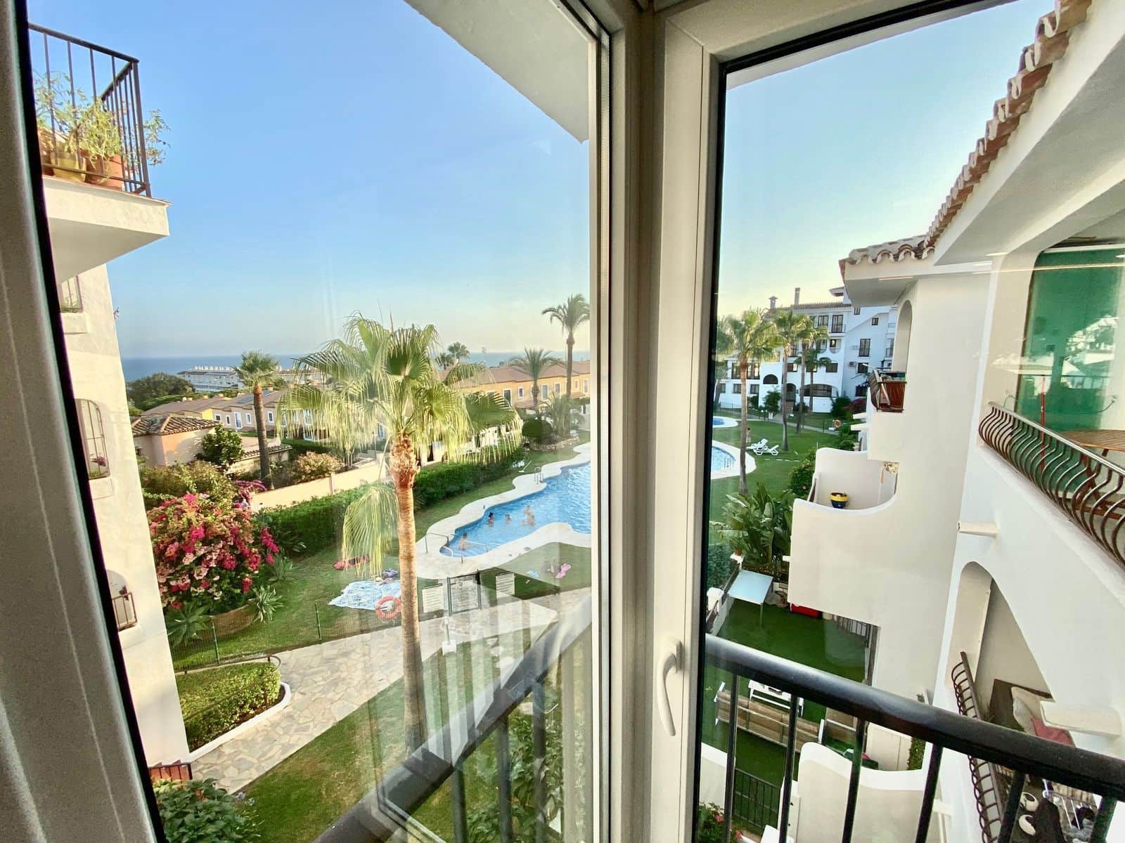 3 soverom Strandleiligheter til salgs i Calahonda med svømmebasseng garasje - € 500 000 (Ref: 8550157)