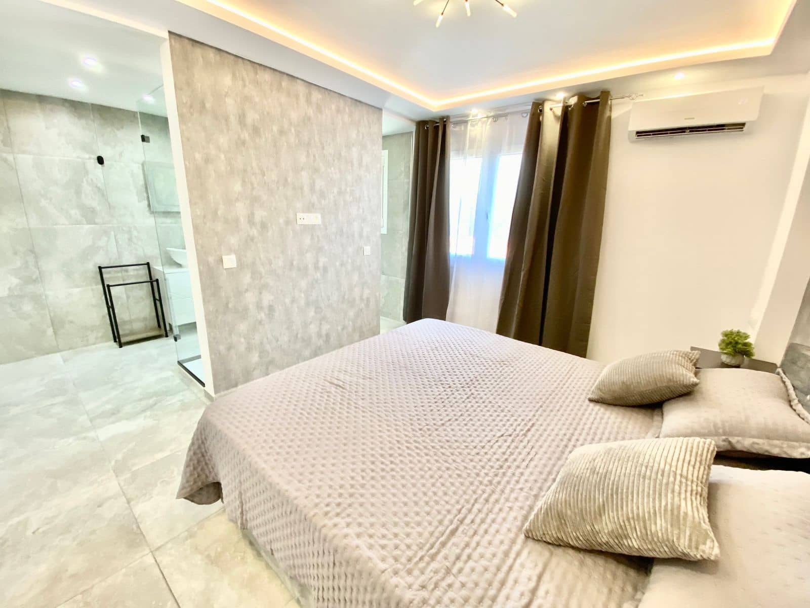 3 soverom Strandleiligheter til salgs i Calahonda med svømmebasseng garasje - € 500 000 (Ref: 8550157)