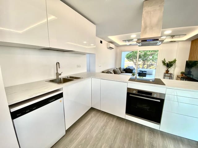 3 soverom Strandleiligheter til salgs i Calahonda, Mijas med svømmebasseng garasje - € 500 000 (Ref: 8550157)