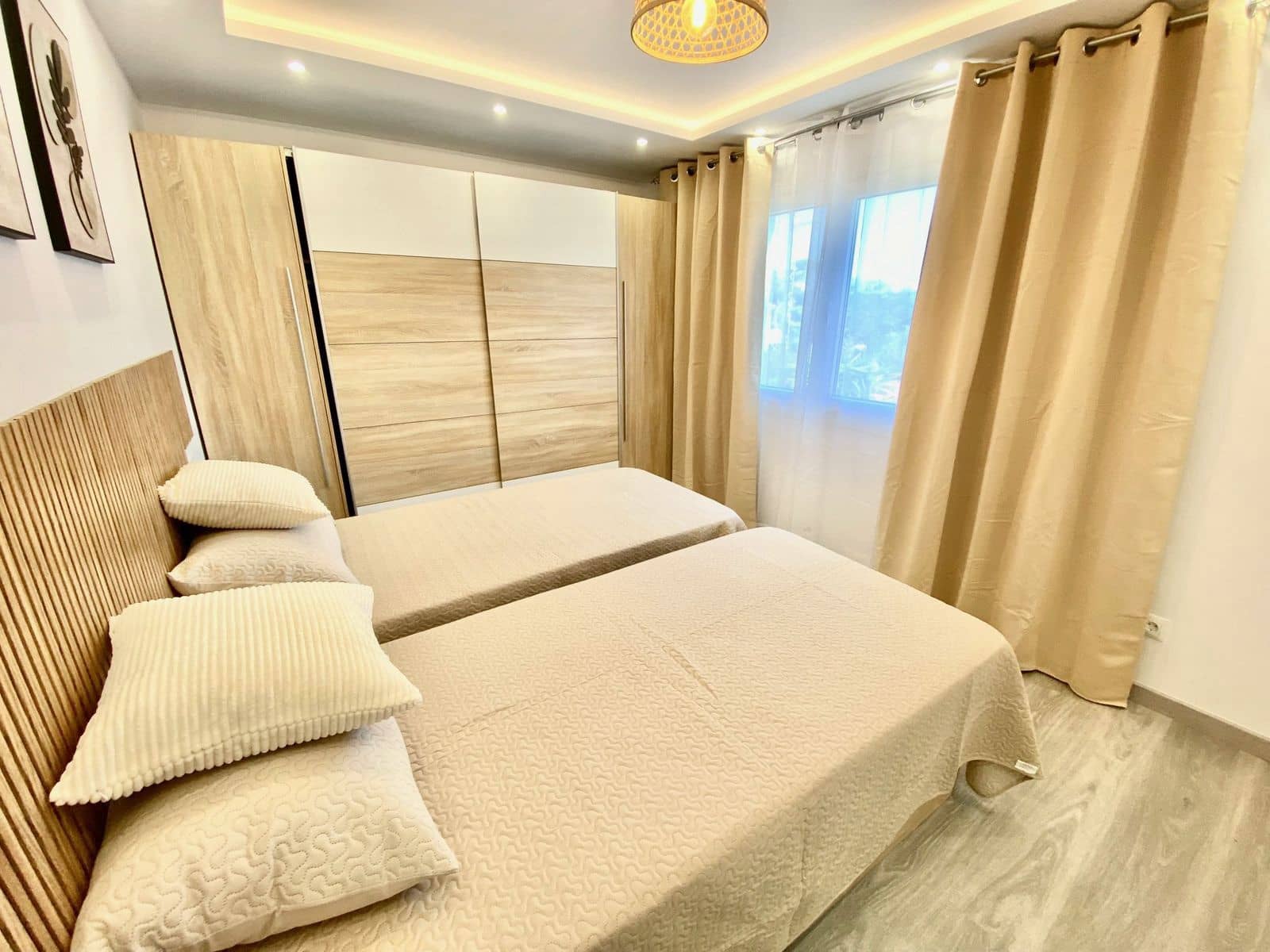 3 soverom Strandleiligheter til salgs i Calahonda med svømmebasseng garasje - € 500 000 (Ref: 8550157)