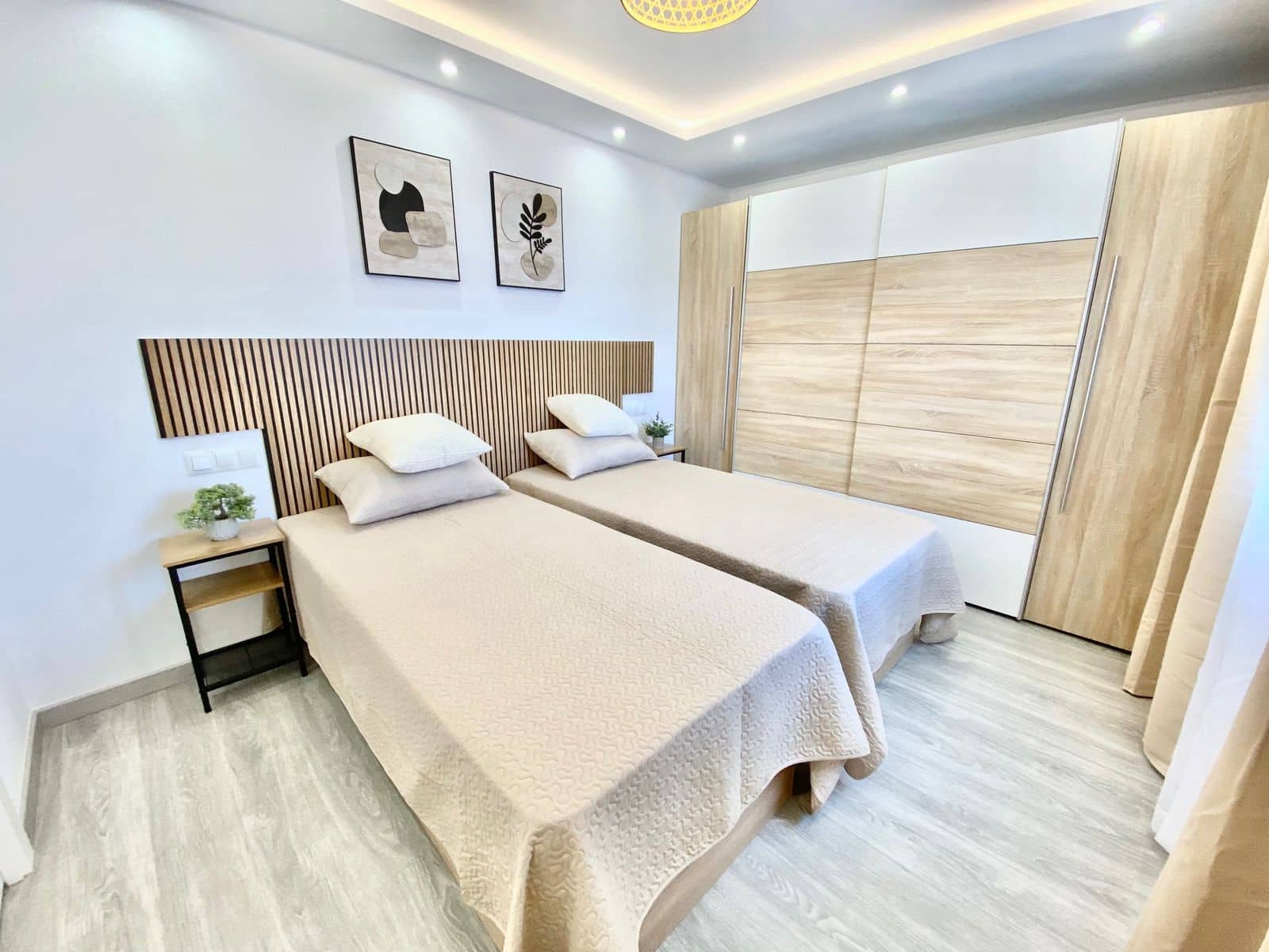 3 soverom Strandleiligheter til salgs i Calahonda med svømmebasseng garasje - € 500 000 (Ref: 8550157)