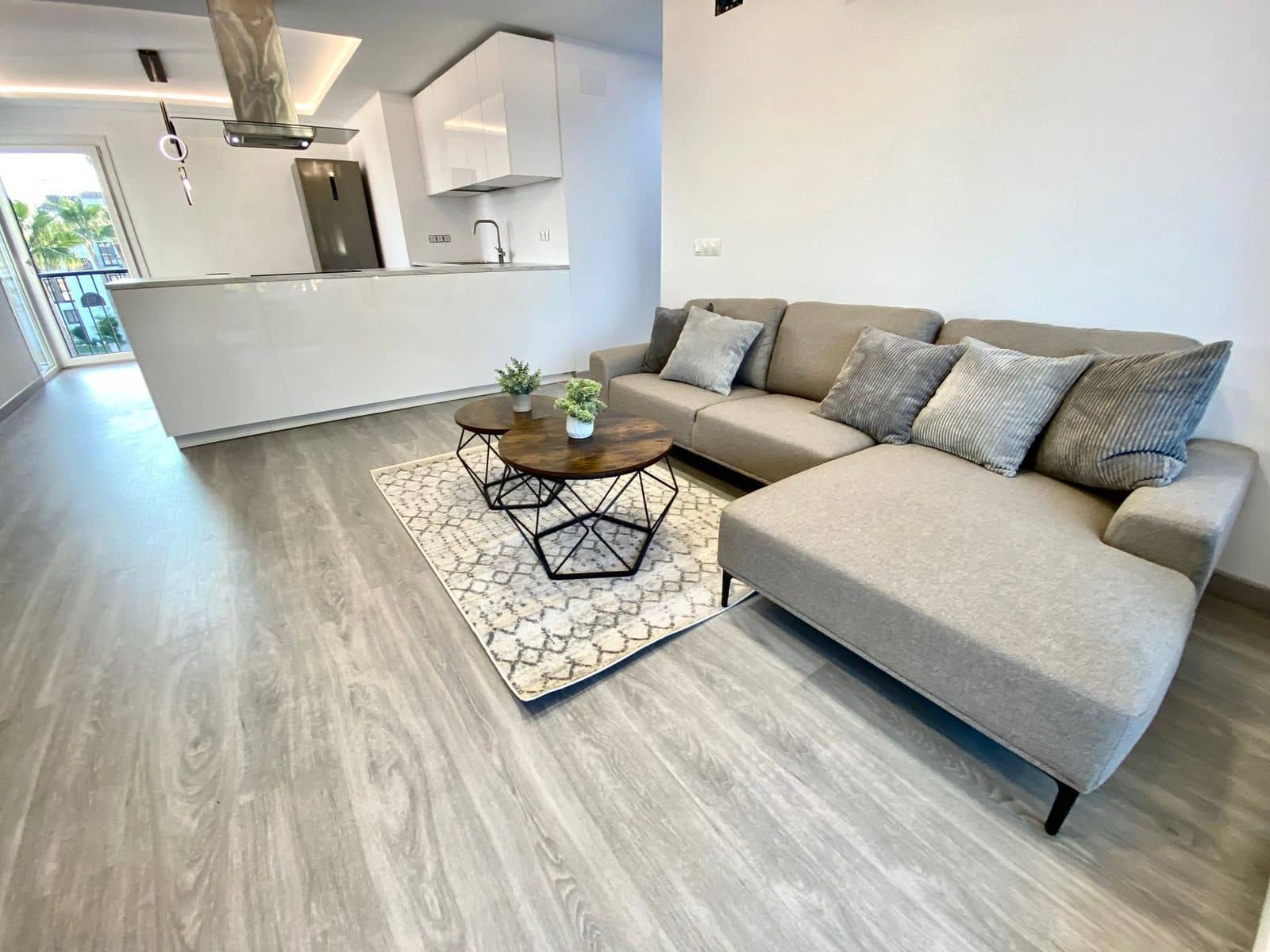 3 soverom Strandleiligheter til salgs i Calahonda med svømmebasseng garasje - € 500 000 (Ref: 8550157)