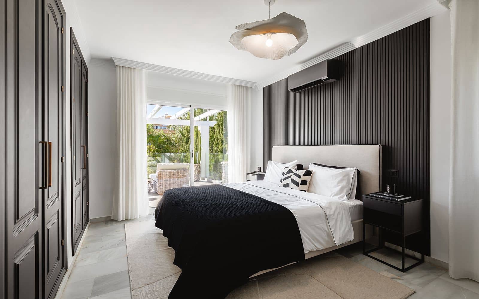 4 soverom Villa til salgs i Carib Playa med svømmebasseng garasje - € 1 995 000 (Ref: 8550183)