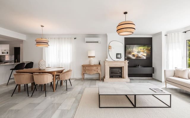 4 chambre Villa/Maison à vendre à Carib Playa, Marbella avec piscine garage - 1 995 000 € (Ref: 8550183)