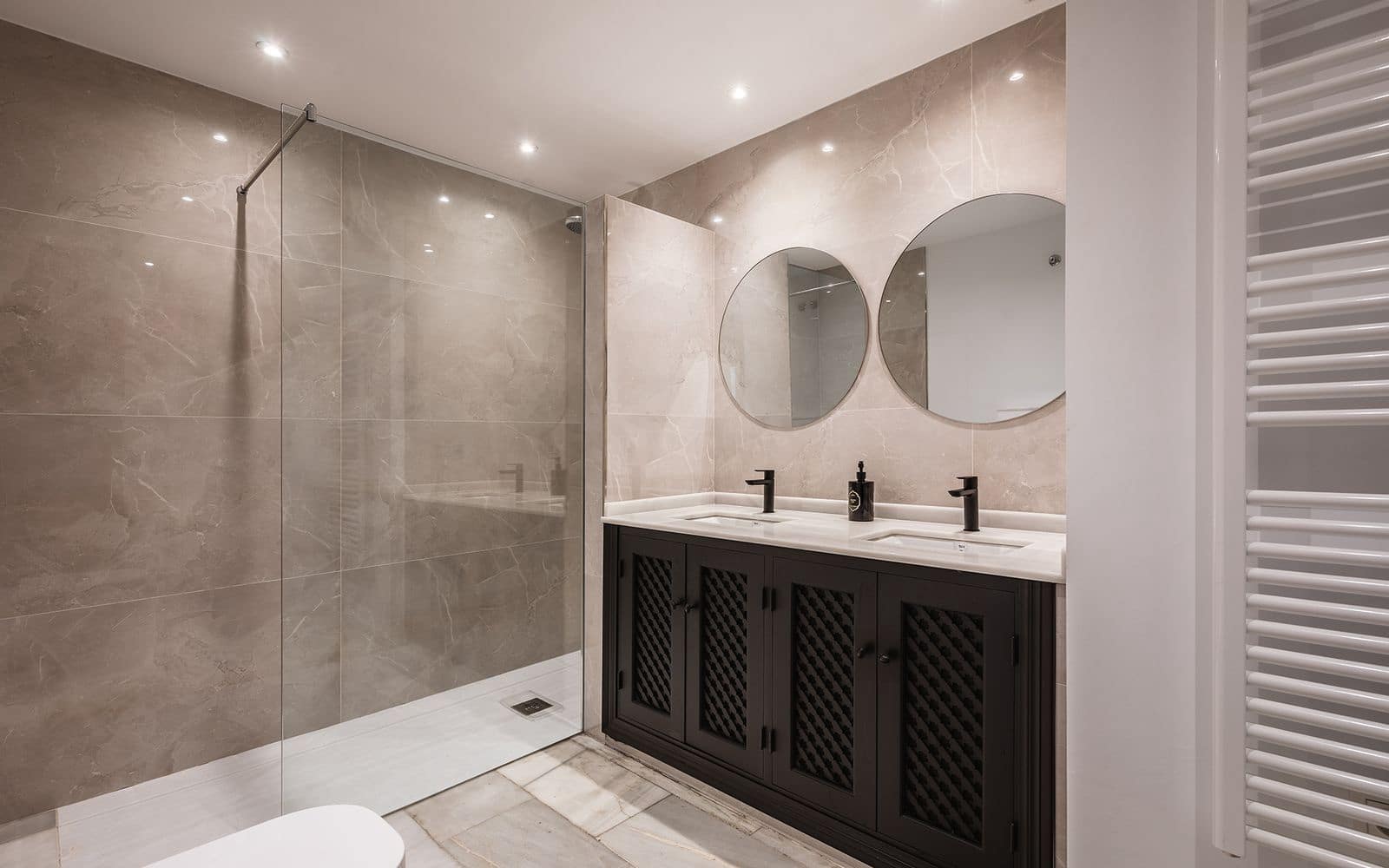 4 soverom Villa til salgs i Carib Playa med svømmebasseng garasje - € 1 995 000 (Ref: 8550183)