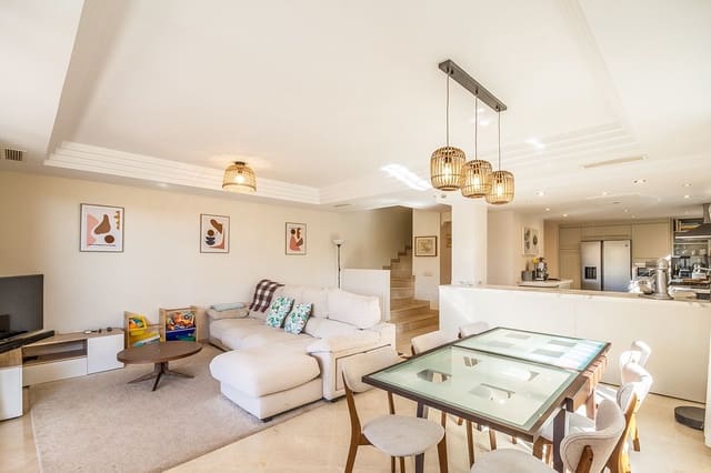 4 slaapkamer Huis te koop in Riviera del Sol, Mijas met zwembad garage - € 549.000 (Ref: 8555642)