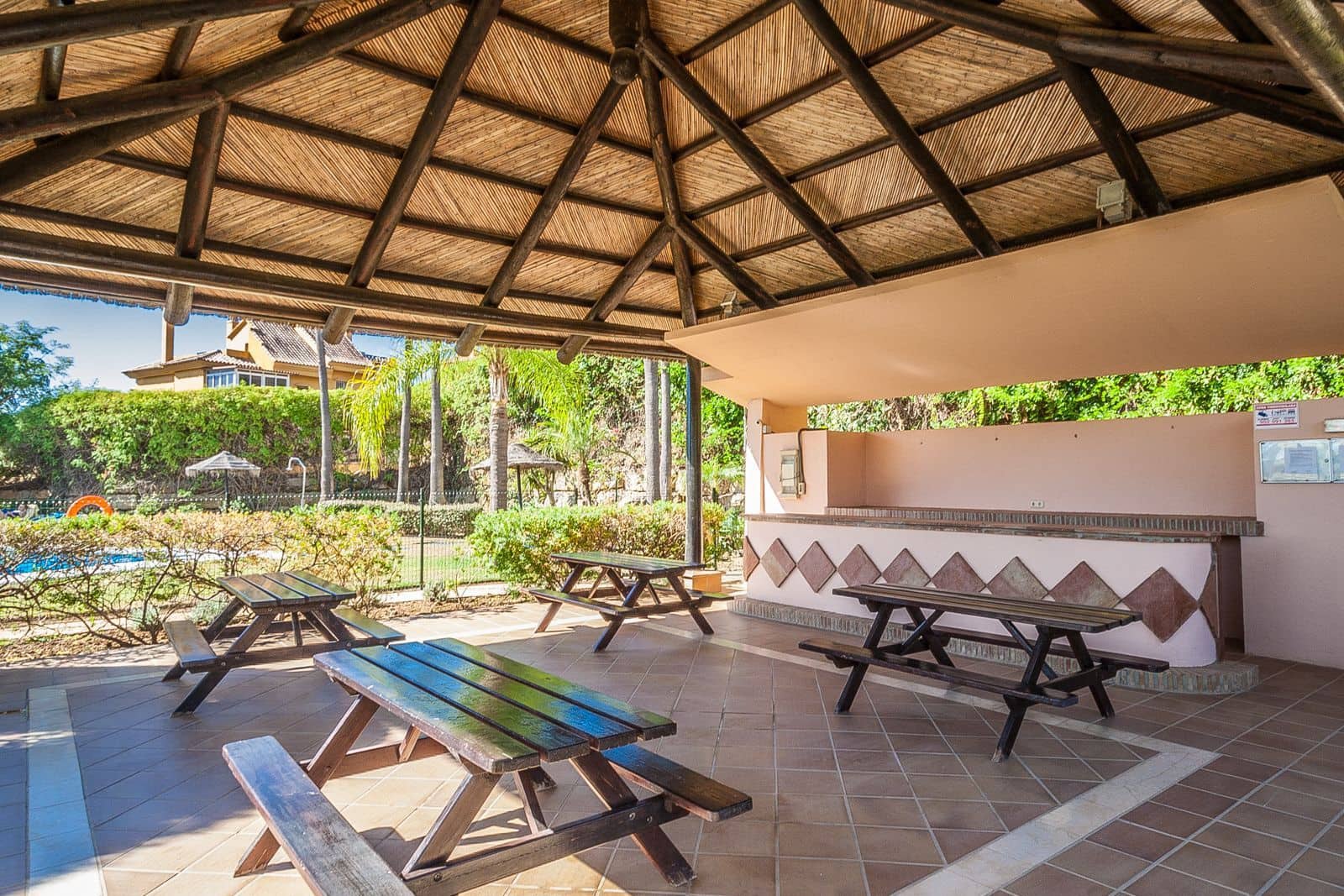 4 soveværelse Byhus til salg i Riviera del Sol med swimmingpool garage - € 549.000 (Ref: 8555642)