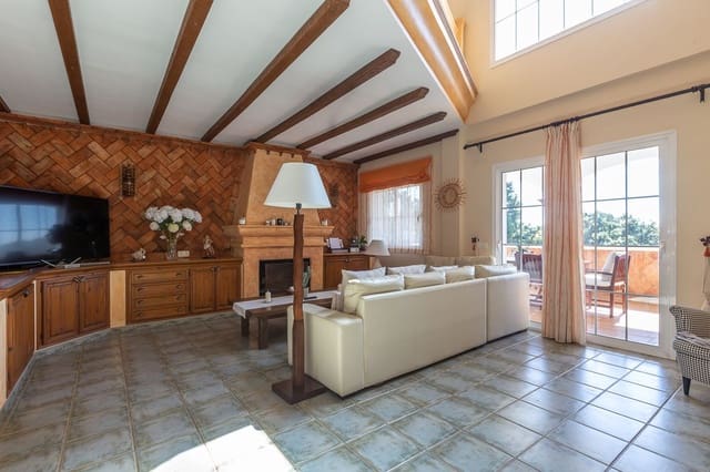 3 soveværelse Villa til salg i Elviria, Marbella med garage - € 895.000 (Ref: 8560678)