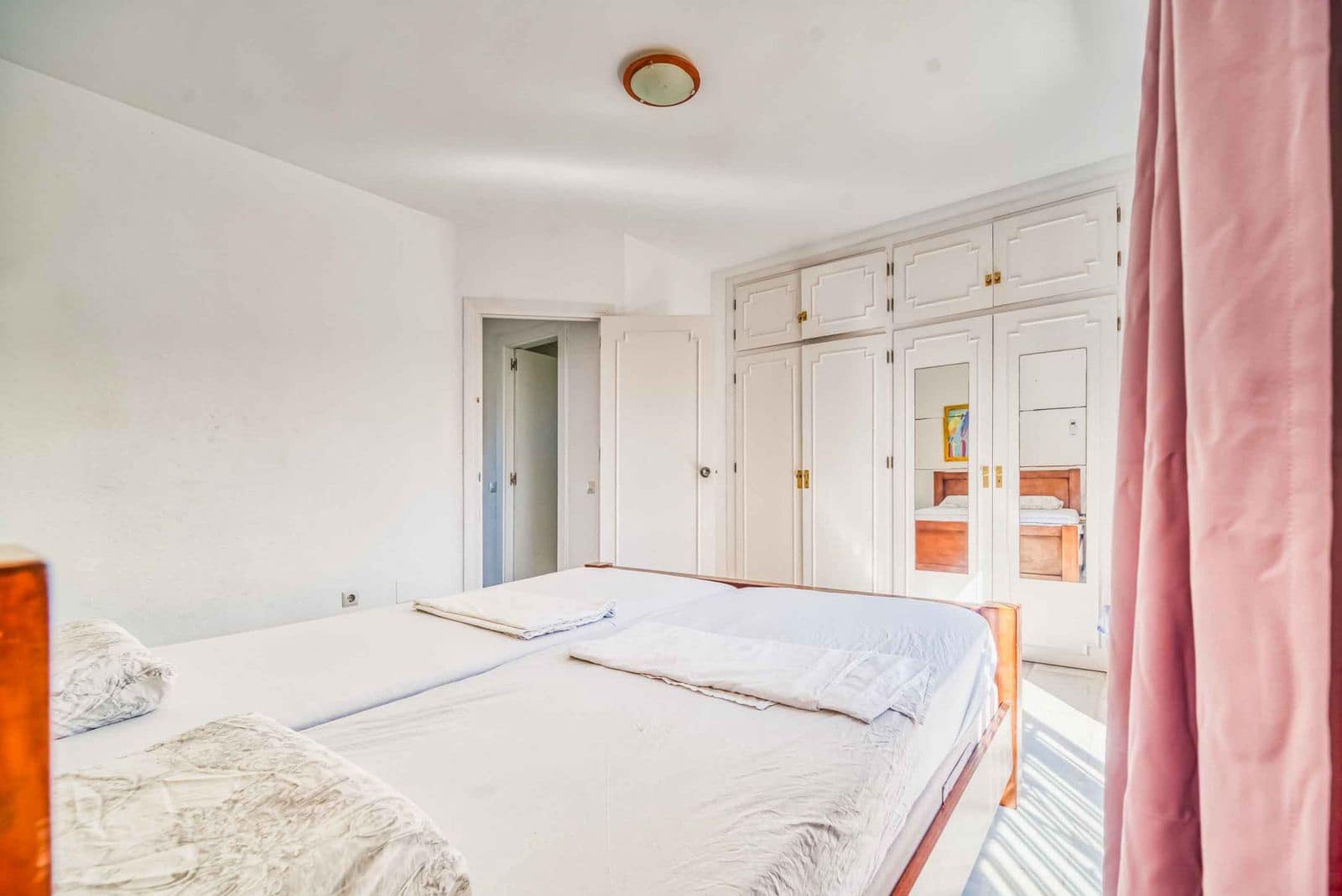 4 soveværelse Byhus til salg i Calahonda med swimmingpool garage - € 627.000 (Ref: 8560688)