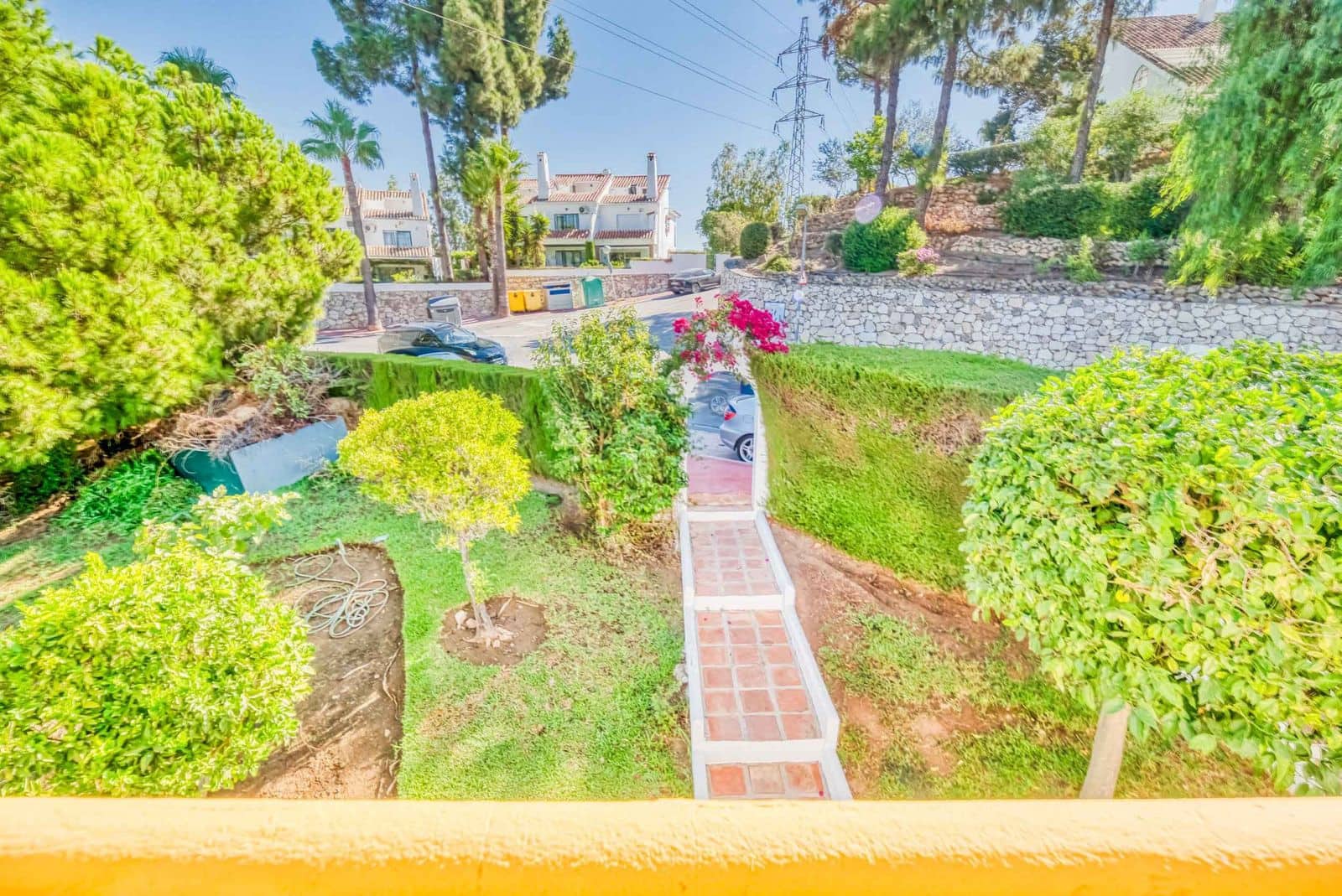 4 soveværelse Byhus til salg i Calahonda med swimmingpool garage - € 627.000 (Ref: 8560688)