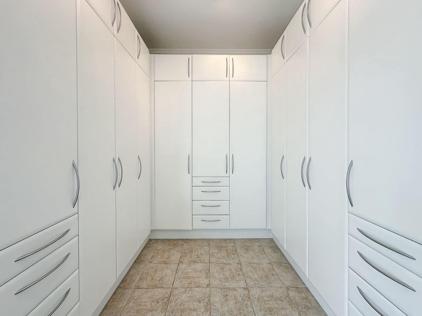 4 soverom Villa til salgs i La Cala de Mijas med svømmebasseng garasje - € 1 425 000 (Ref: 8569097)