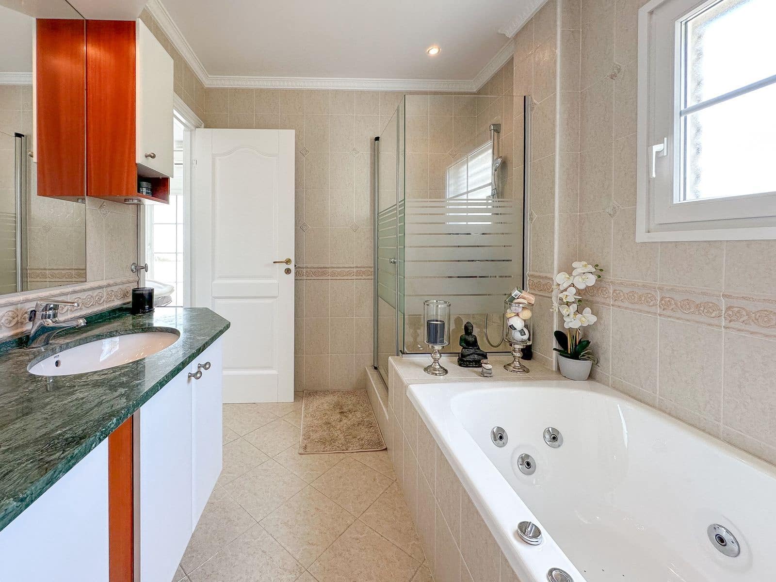 4 soverom Villa til salgs i La Cala de Mijas med svømmebasseng garasje - € 1 425 000 (Ref: 8569097)