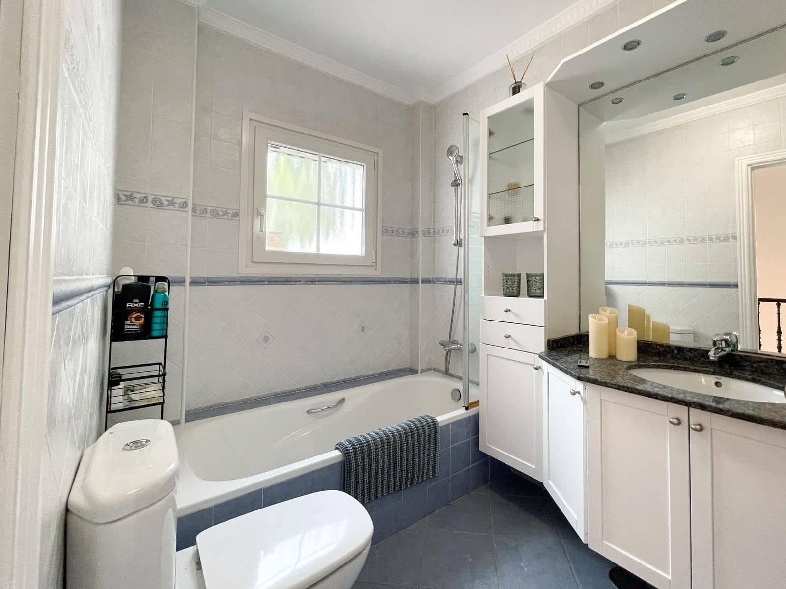 4 soverom Villa til salgs i La Cala de Mijas med svømmebasseng garasje - € 1 425 000 (Ref: 8569097)